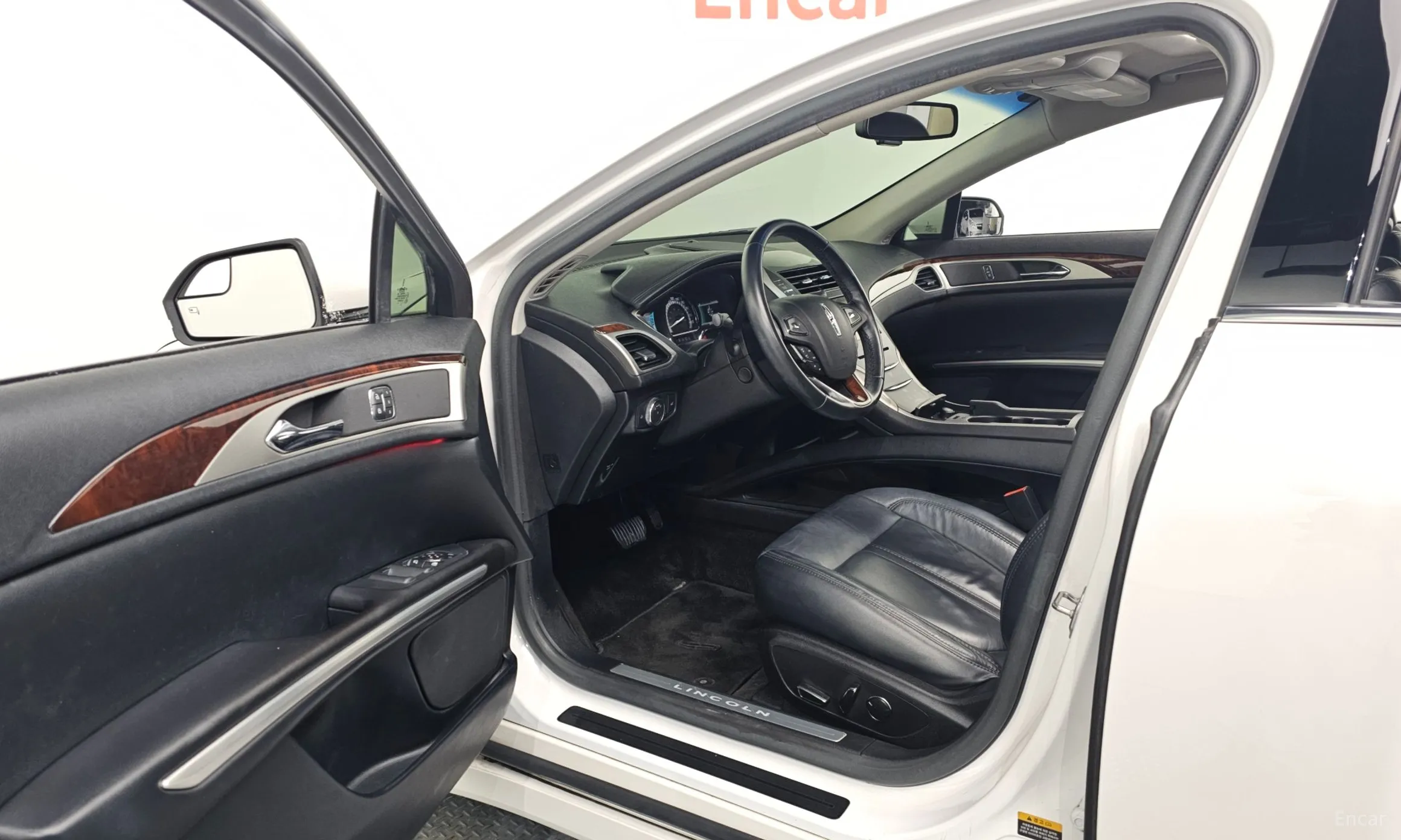 Lincoln New MKZ превью 10