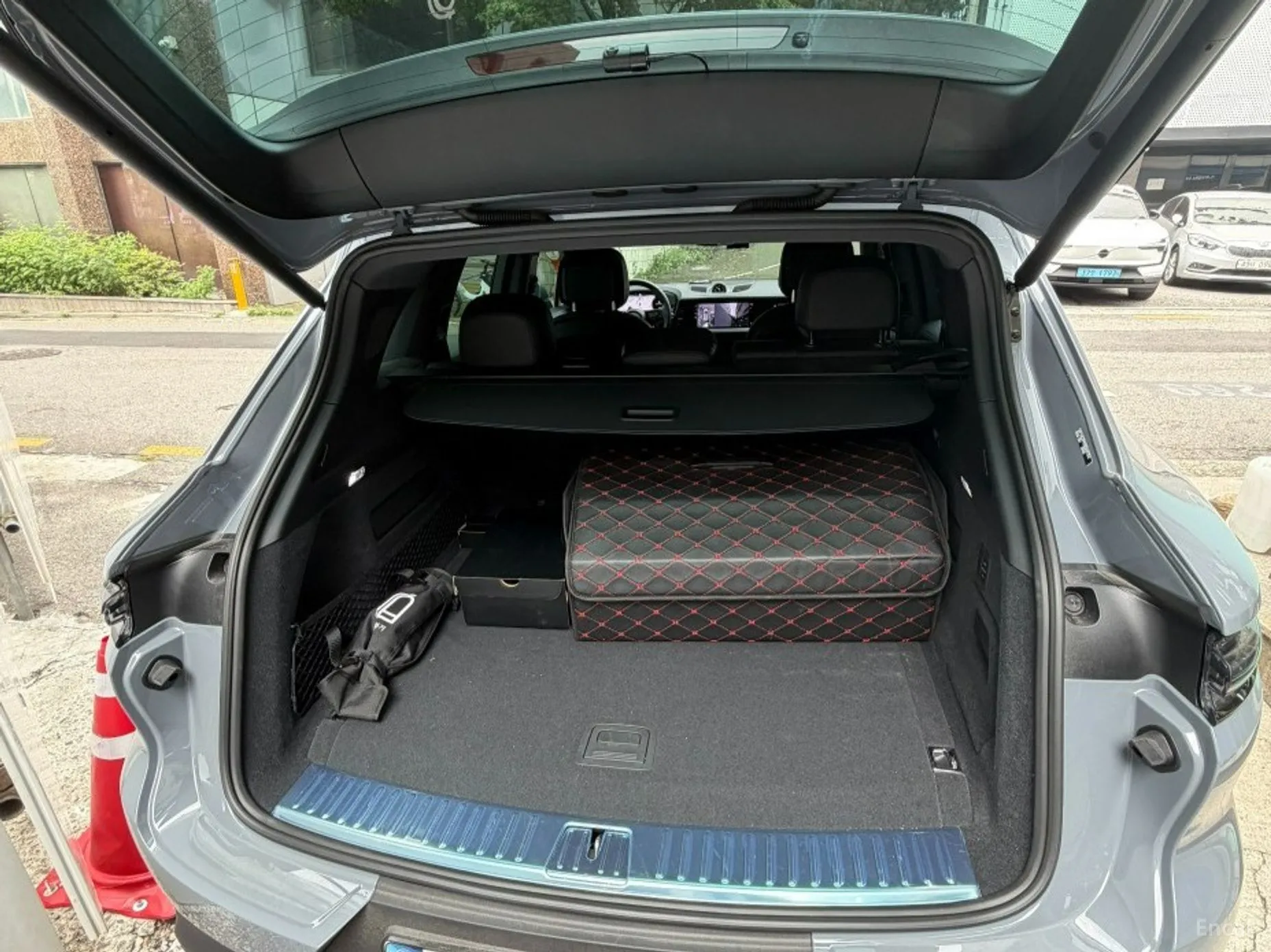 Porsche Cayenne (PO536) превью 18