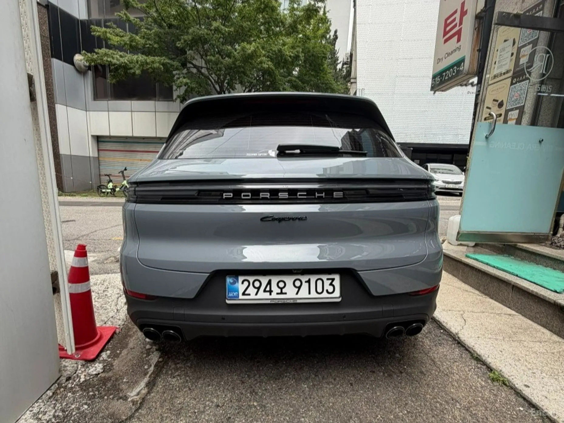 Porsche Cayenne (PO536) превью 4