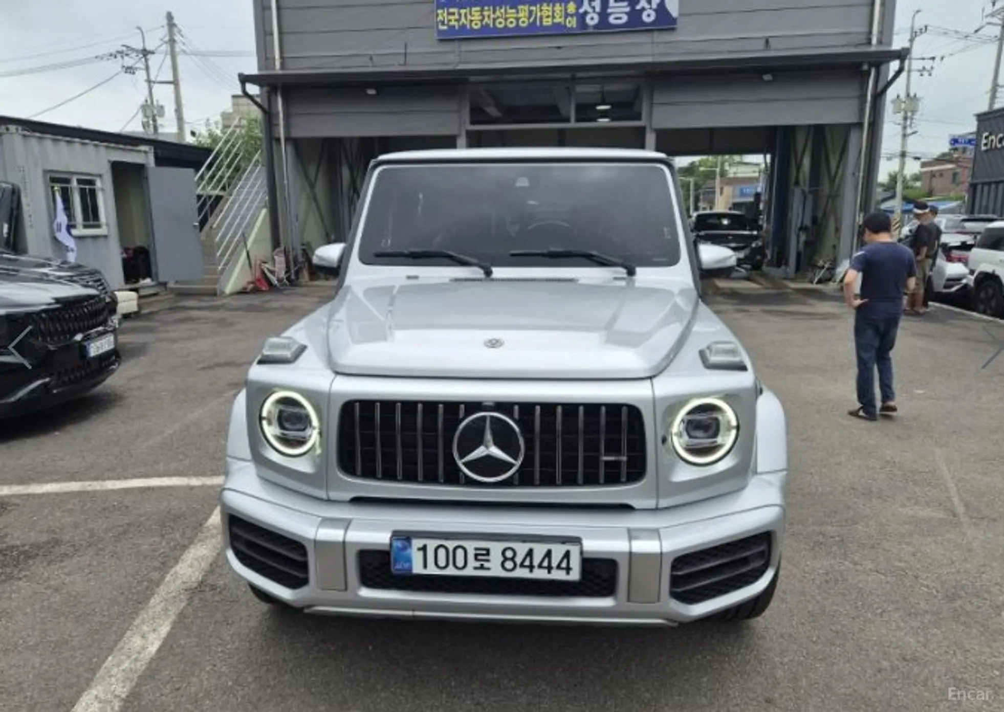 Mercedes Benz G-Class W463b