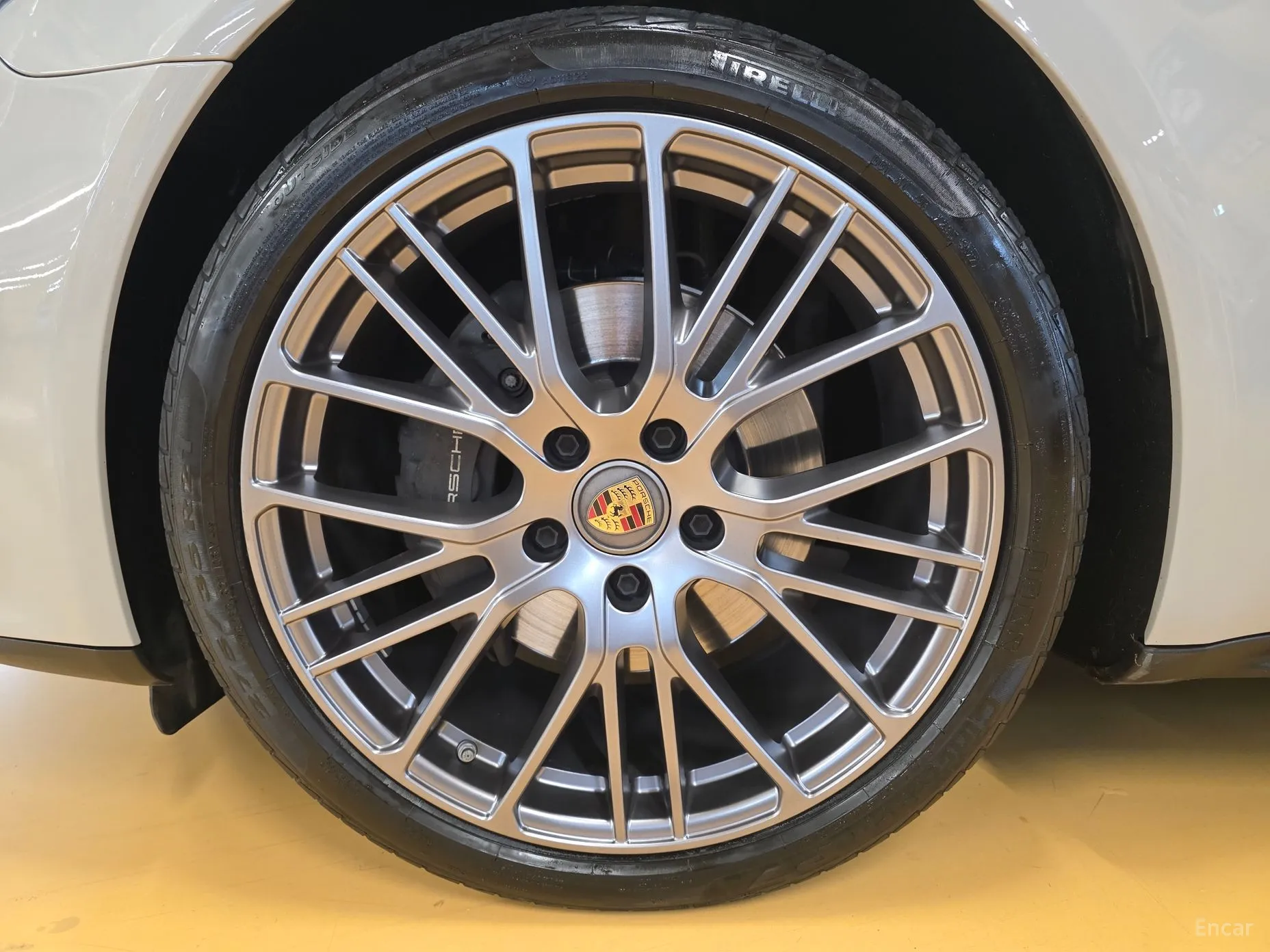 Porsche Panamera (971) превью 19