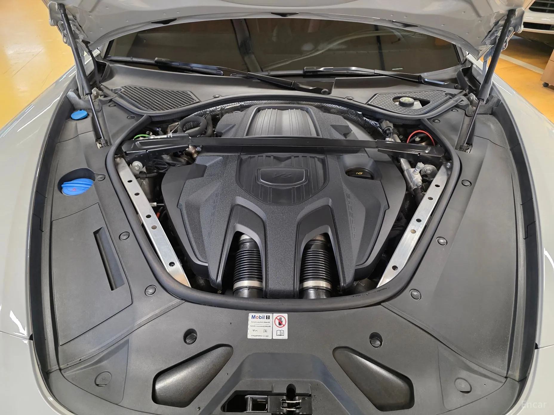 Porsche Panamera (971) превью 6
