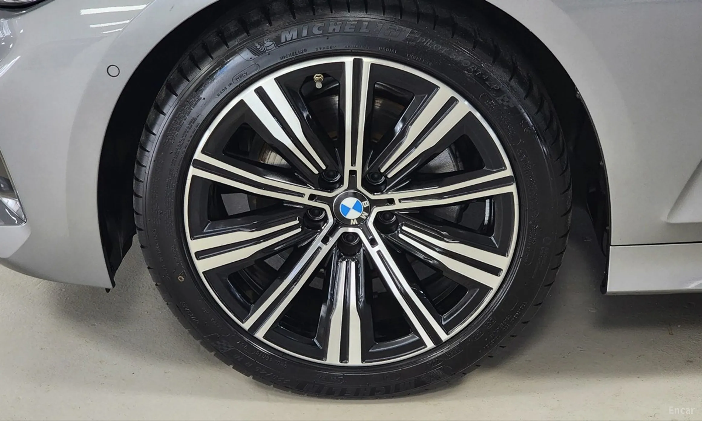 BMW 3 Series (G20) превью 5