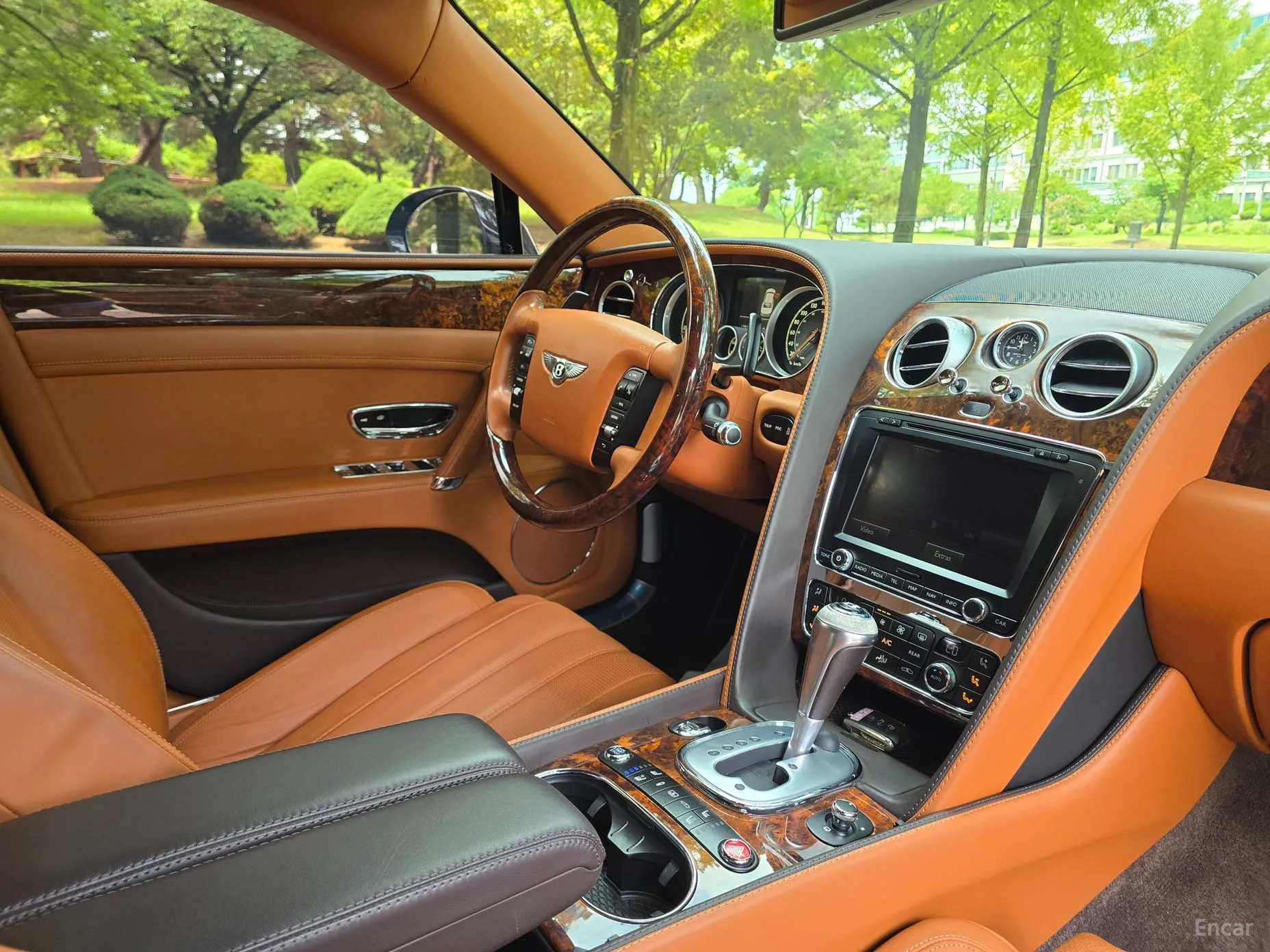 Bentley Flying Spur 2nd Generation превью 18