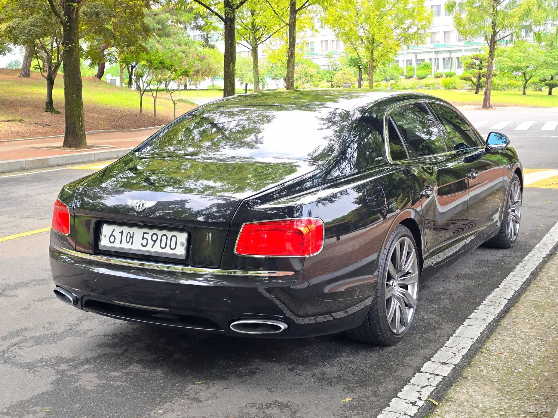 Bentley Flying Spur 2nd Generation превью 3