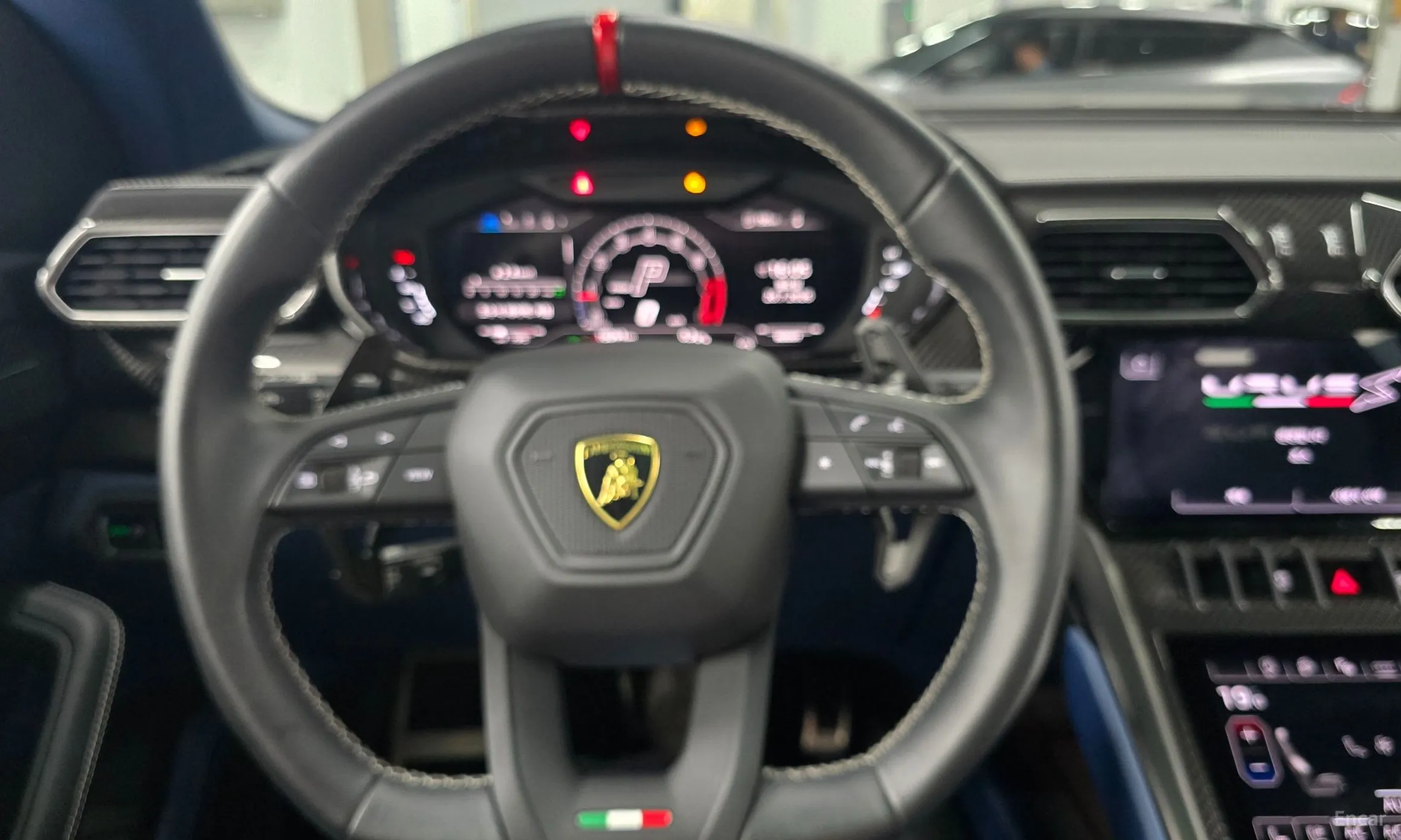 Lamborghini Urus превью 12