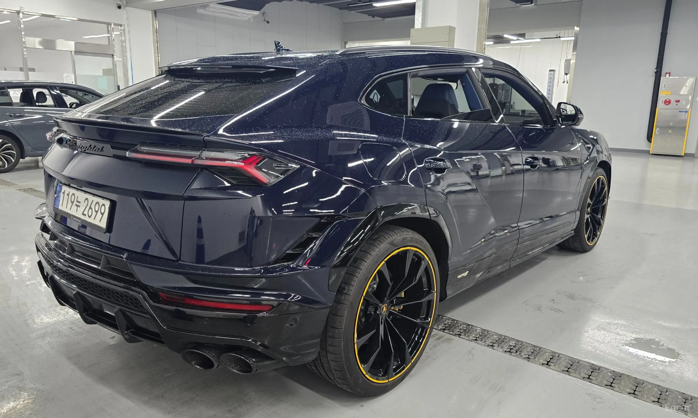 Lamborghini Urus превью 4