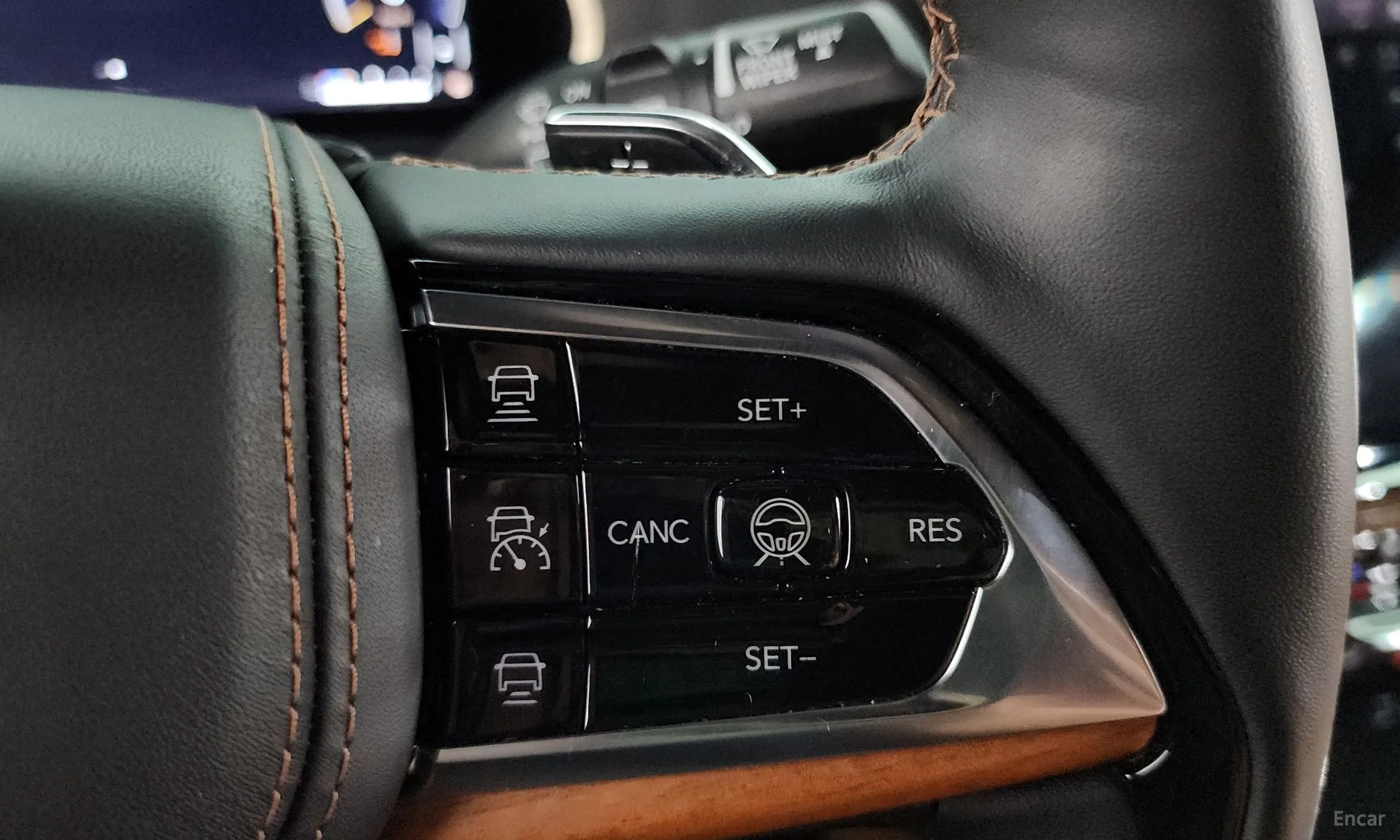 Jeep Grand Cherokee (WL) превью 16