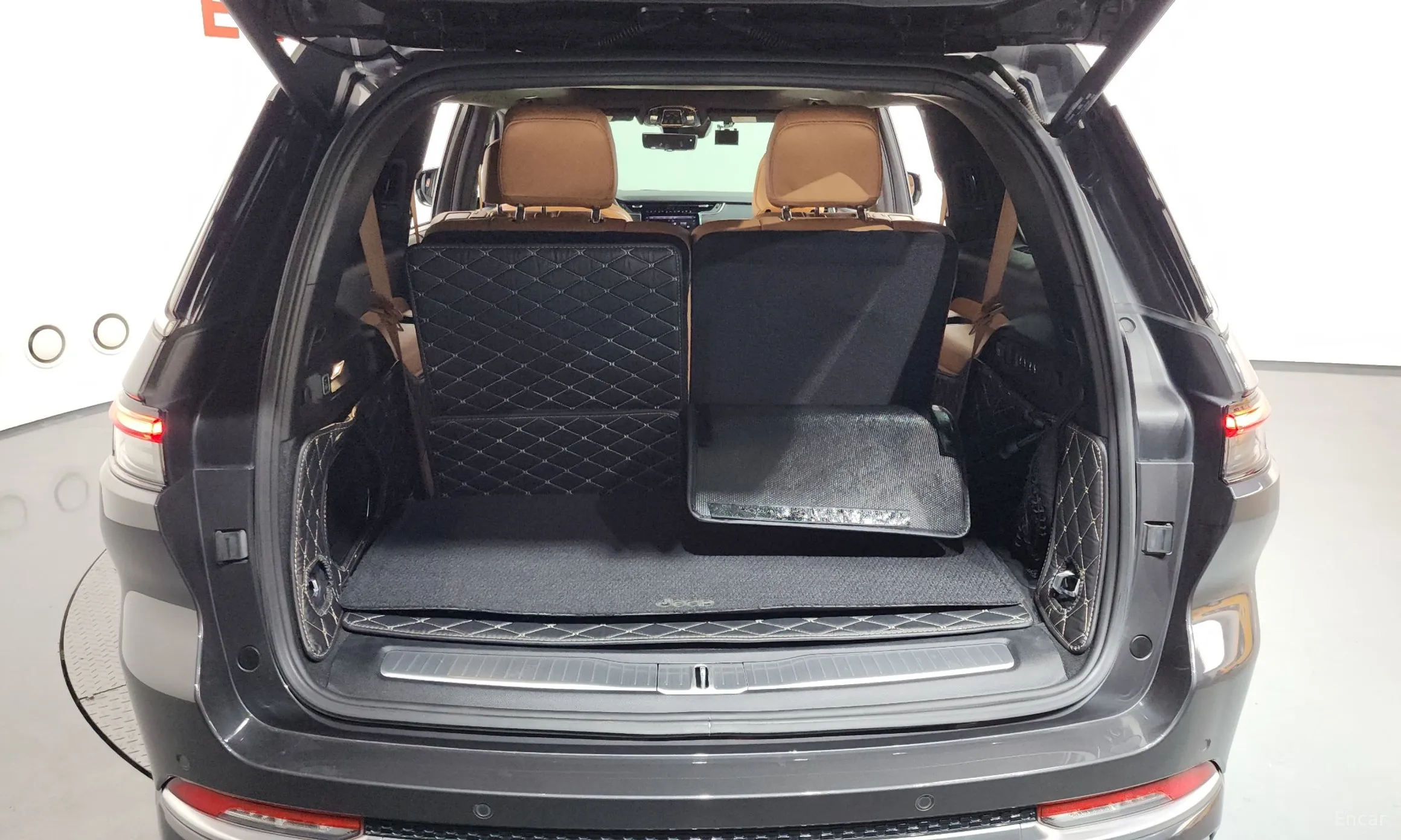 Jeep Grand Cherokee (WL) превью 19
