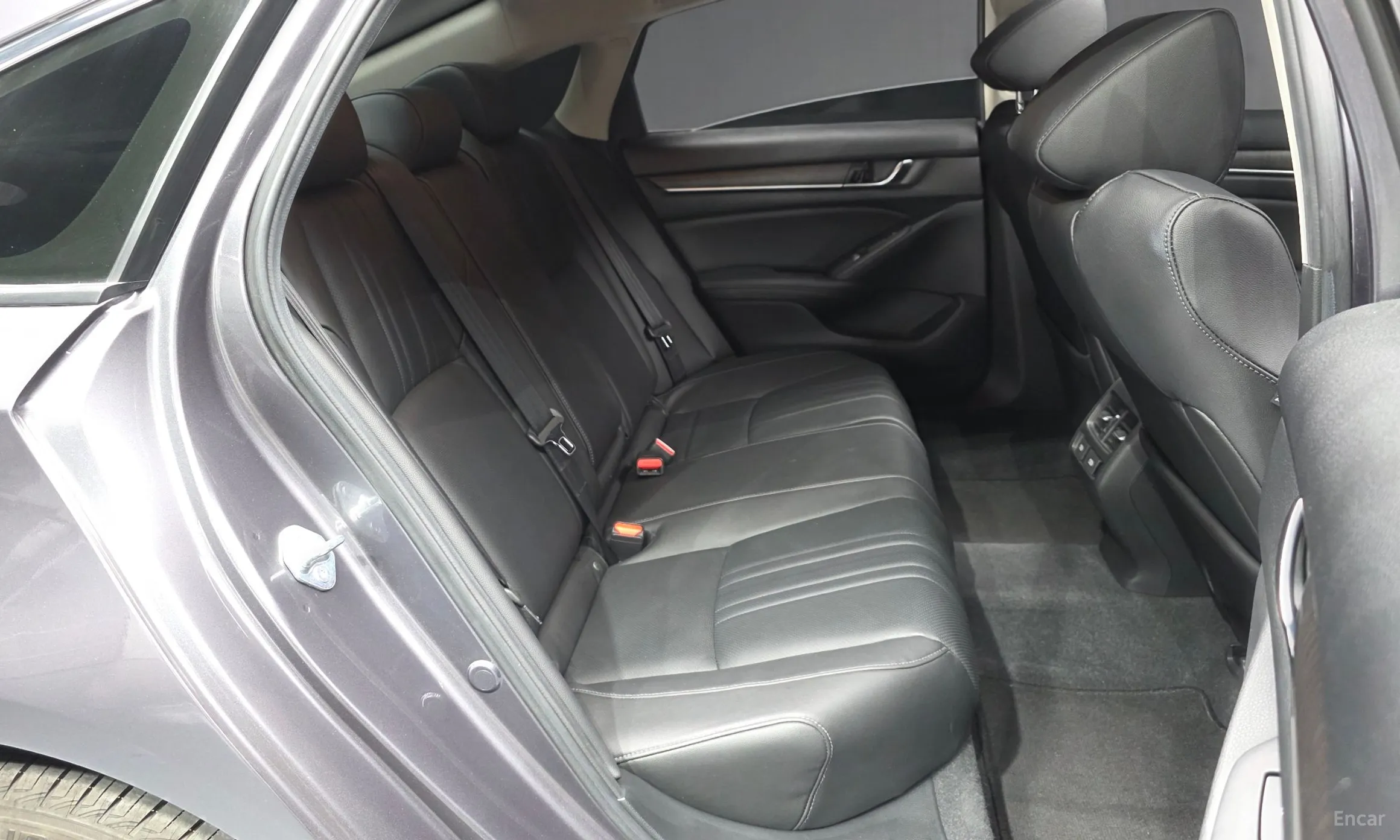 Honda Accord 10th Generation превью 12