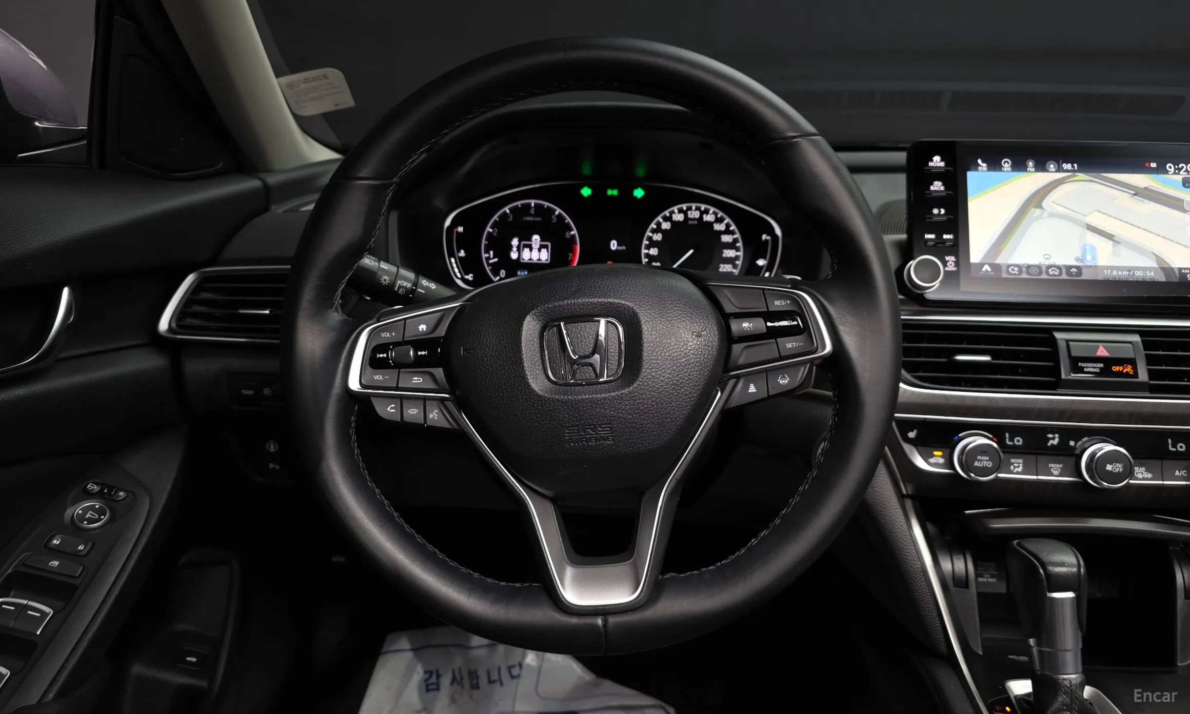 Honda Accord 10th Generation превью 13