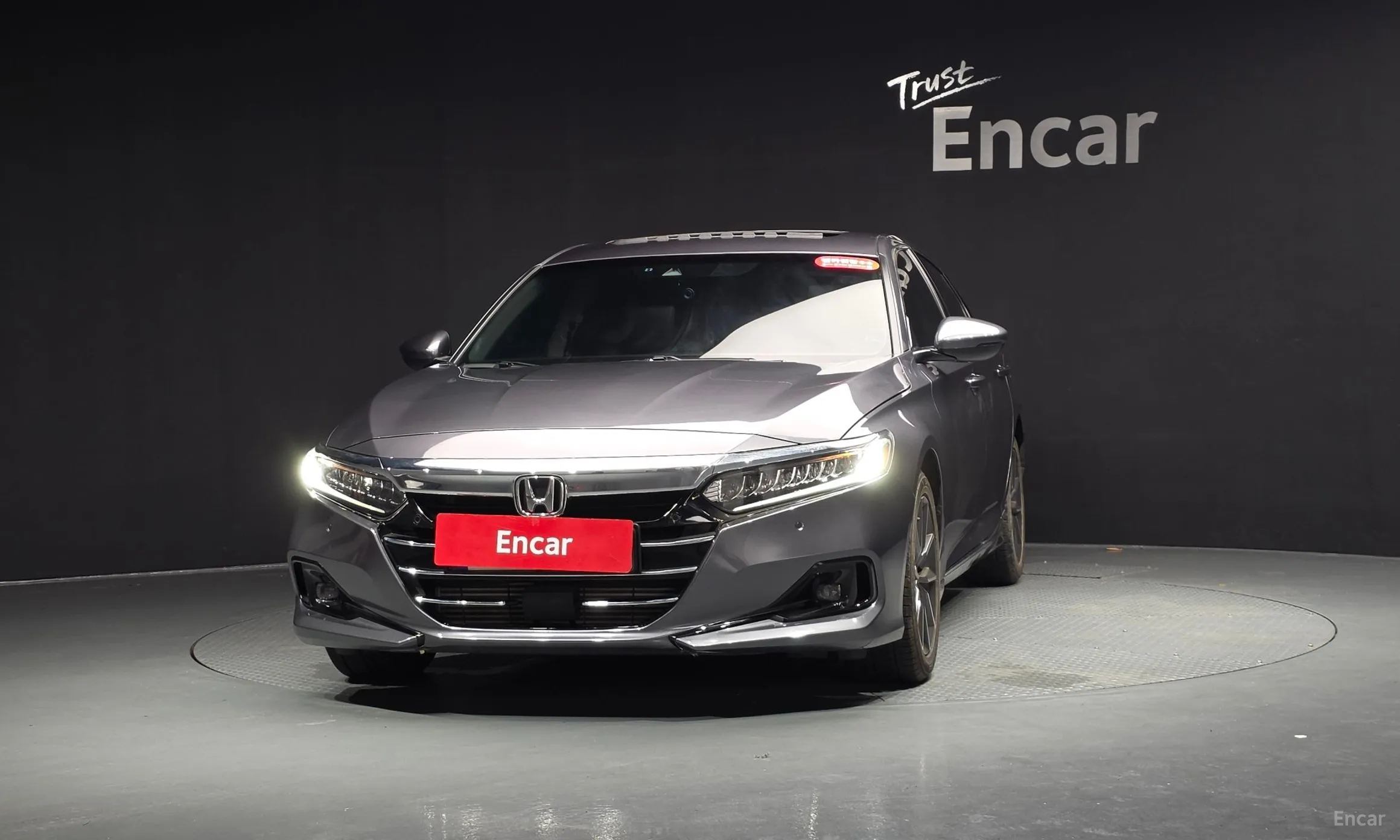 Honda Accord 10th Generation превью 3