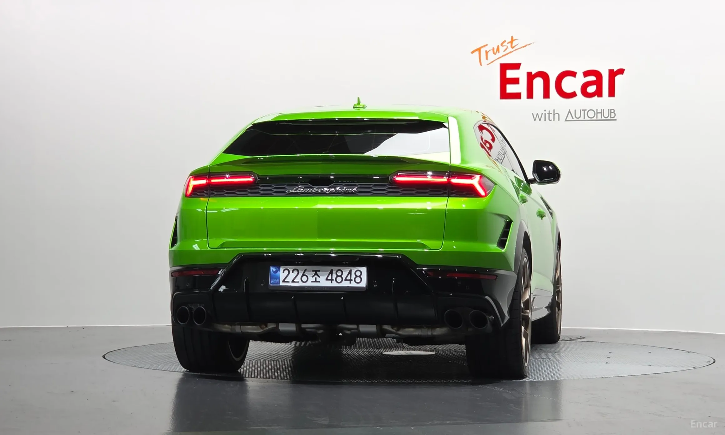 Lamborghini Urus превью 4