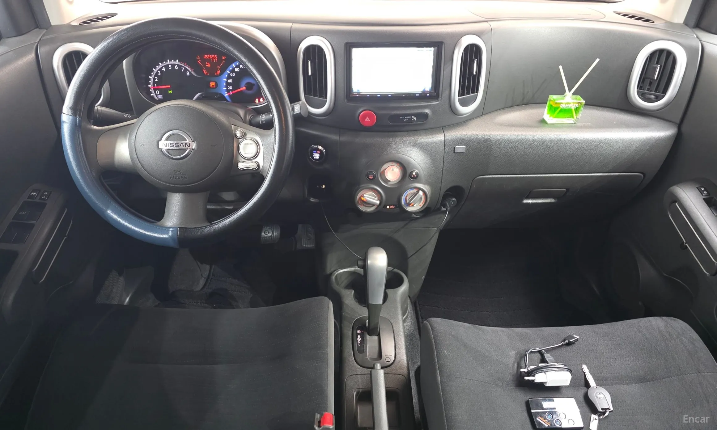 Nissan Cube превью 7