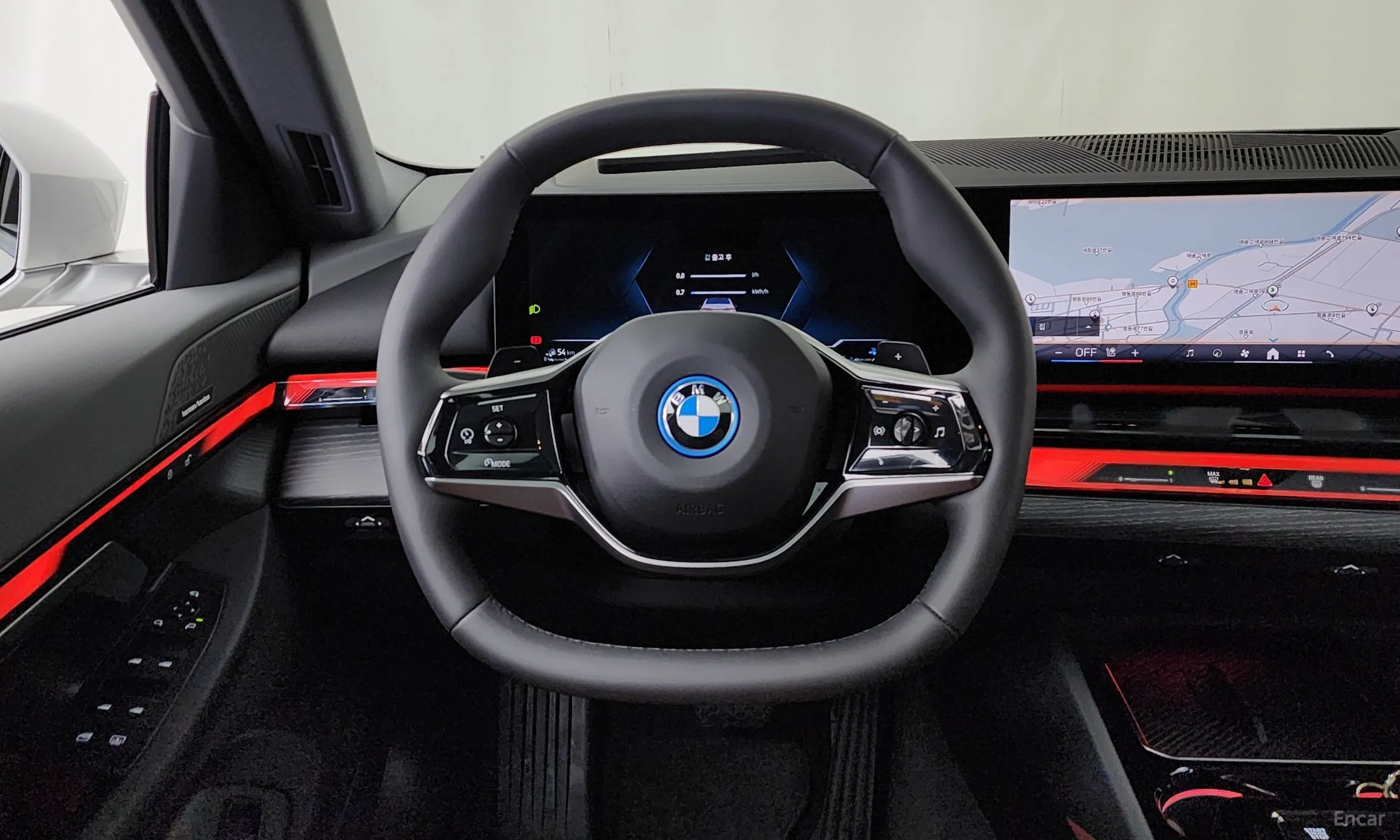 BMW 5 Series (G60) превью 13