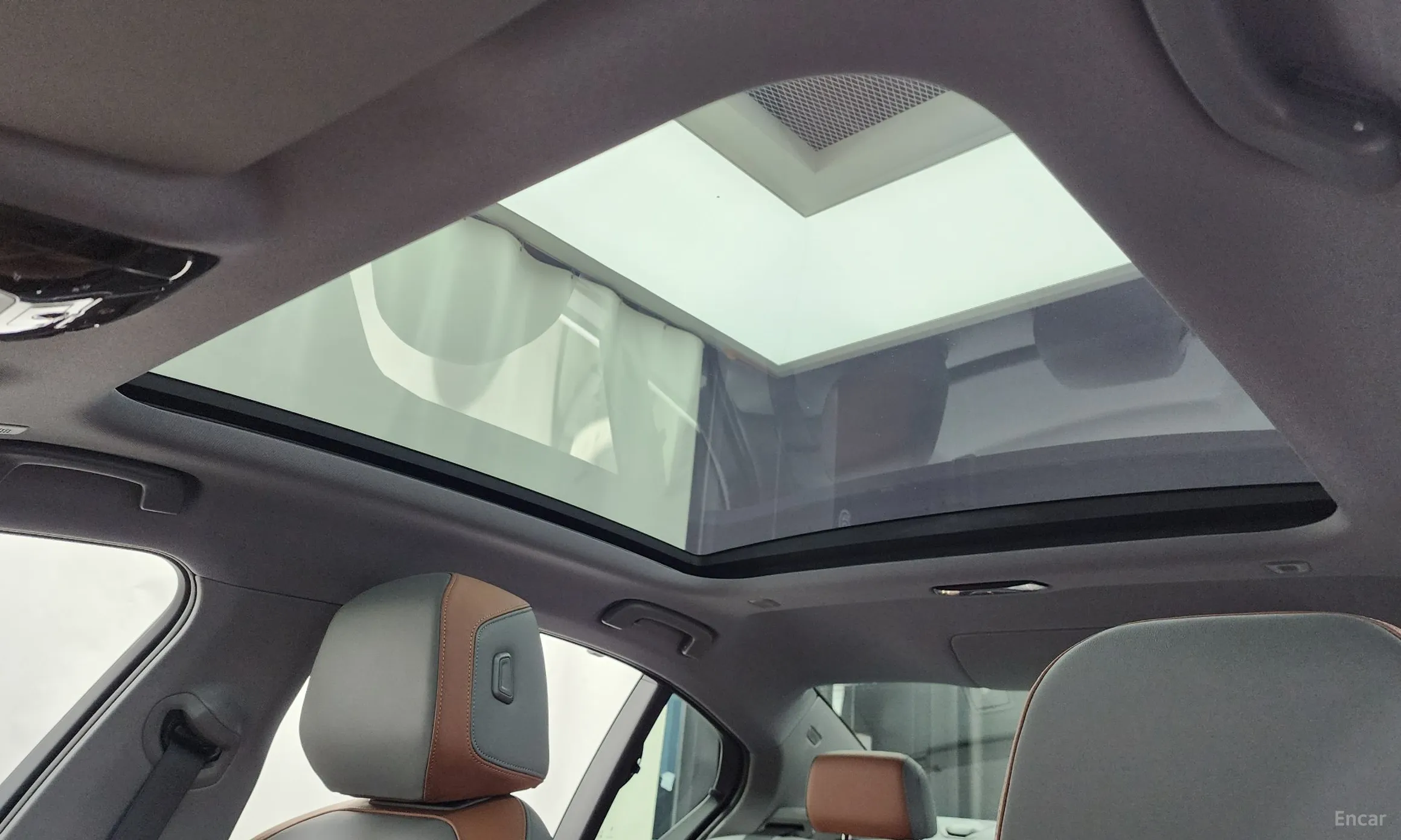 BMW 5 Series (G60) превью 18