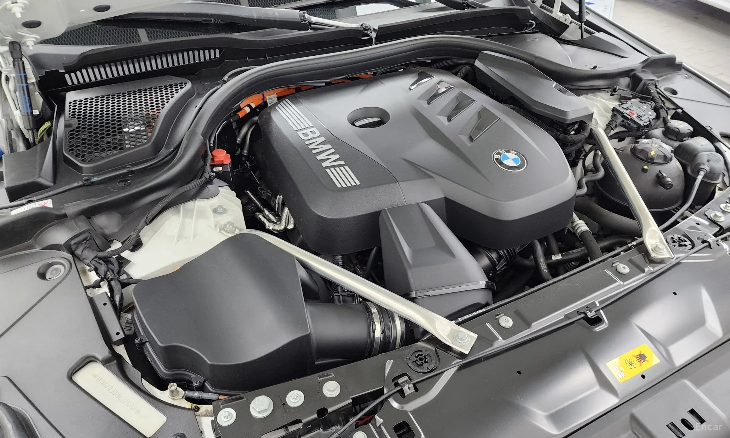 BMW 5 Series (G60) превью 6