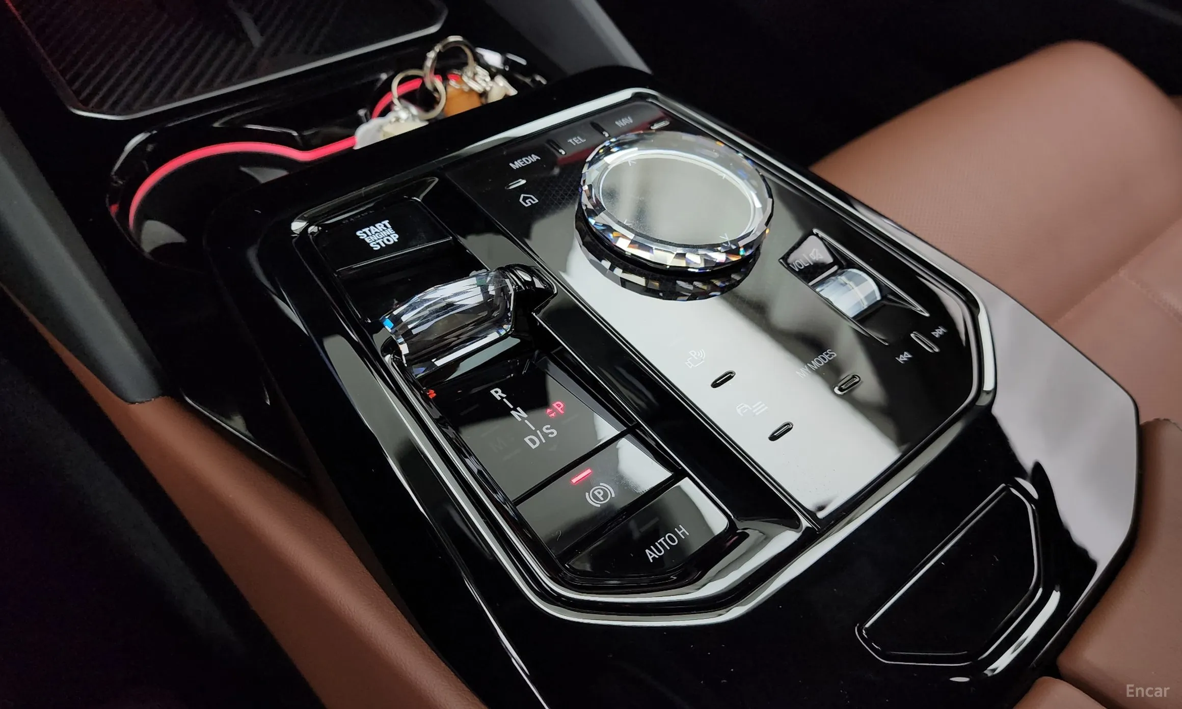 BMW 5 Series (G60) превью 9