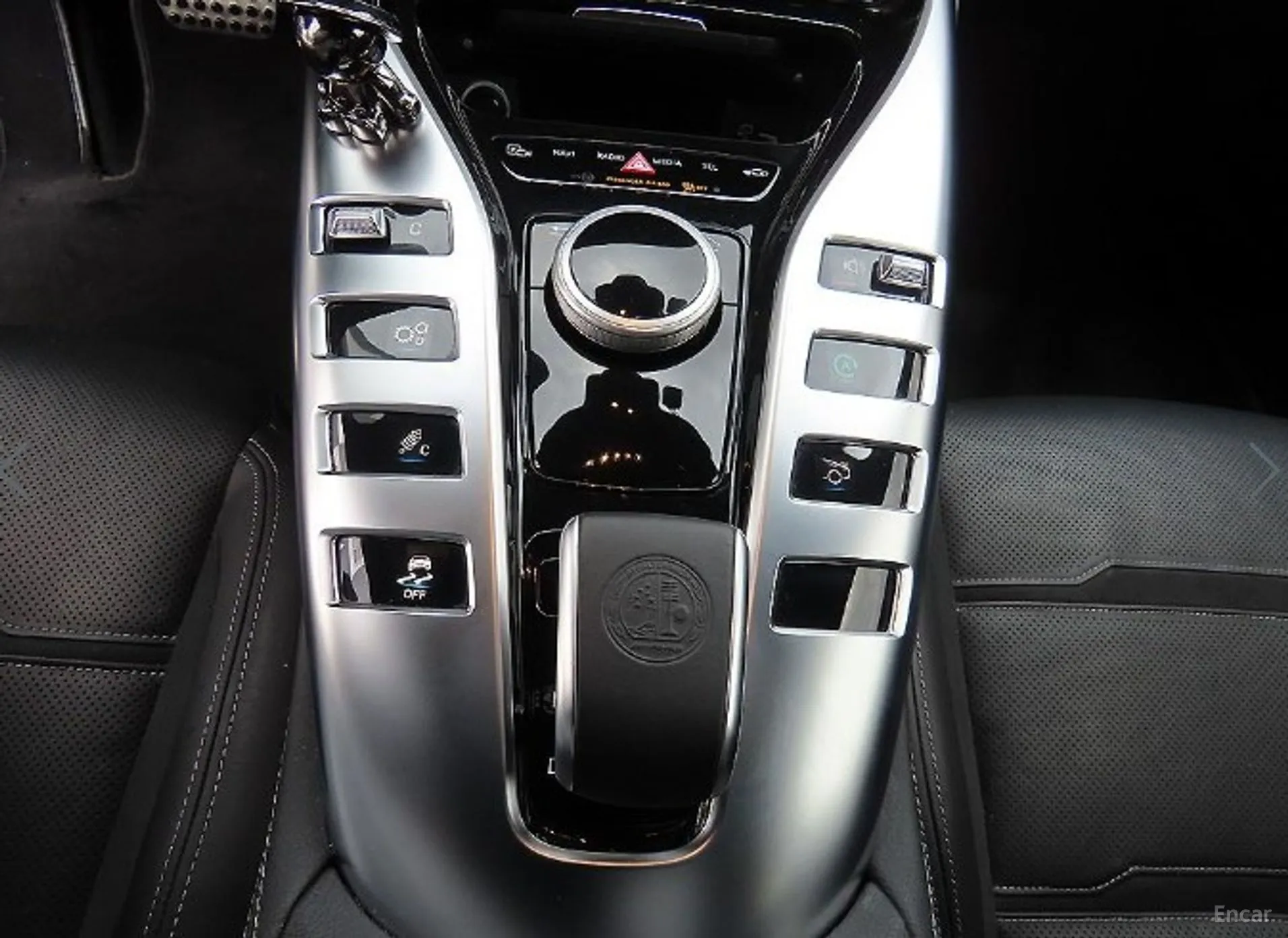 Mercedes Benz AMG GT превью 11