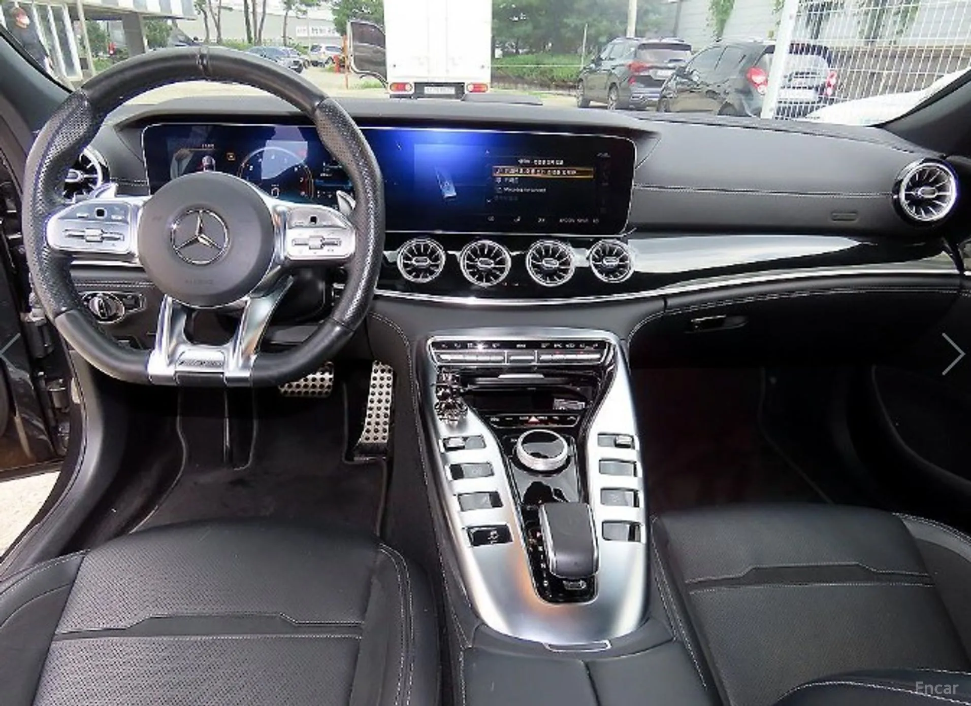 Mercedes Benz AMG GT превью 7