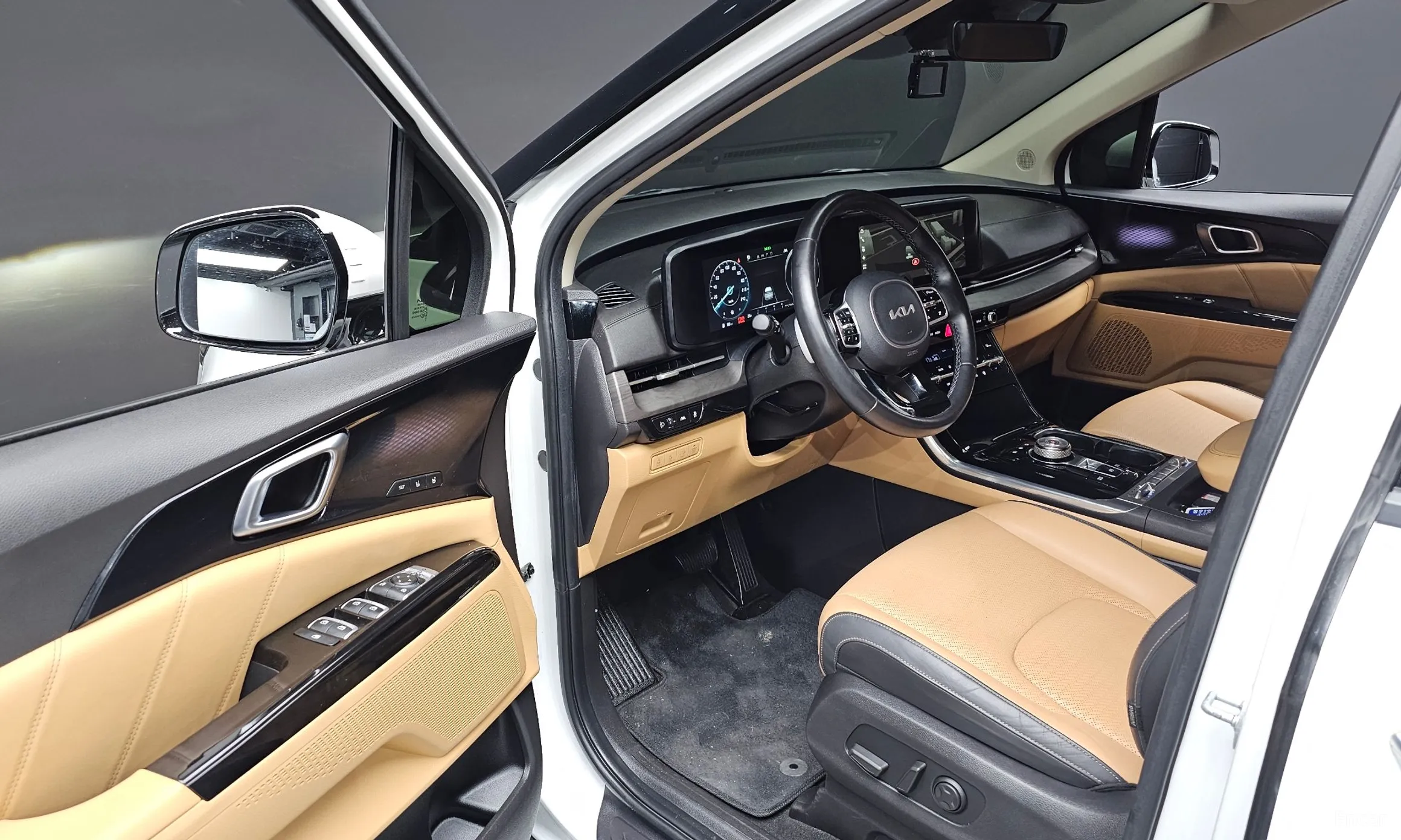 Kia Carnival Gen 4 превью 12