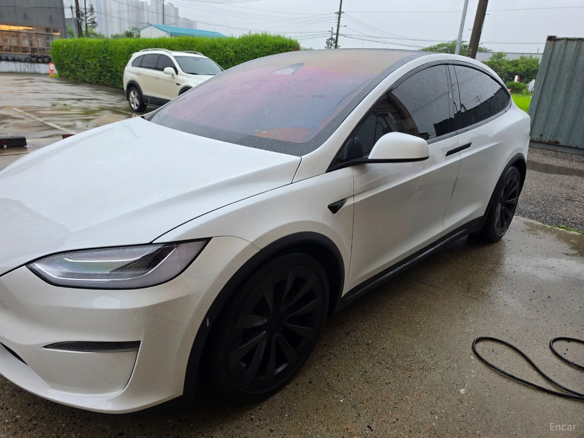 Tesla Model X превью 12