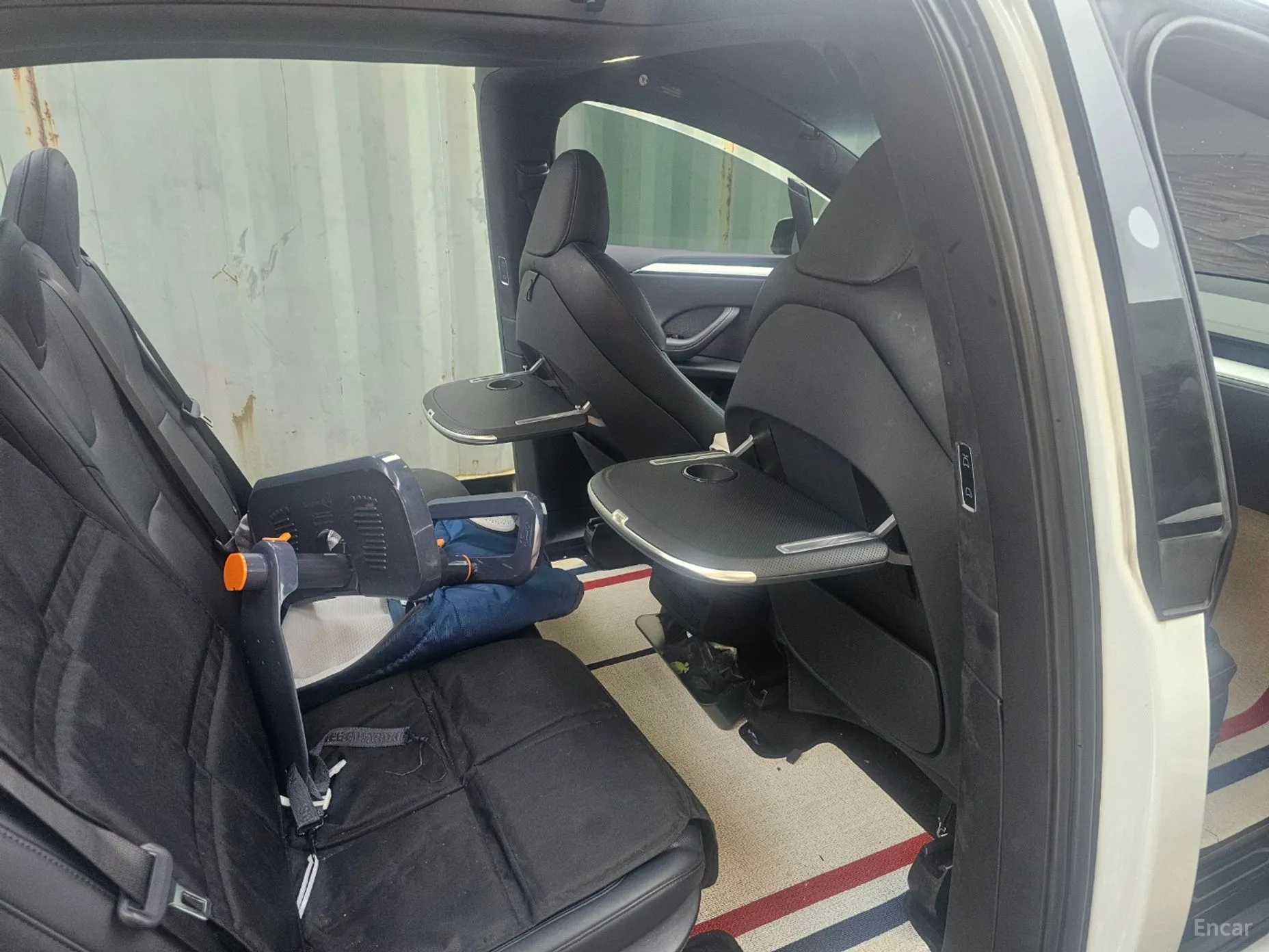 Tesla Model X превью 20