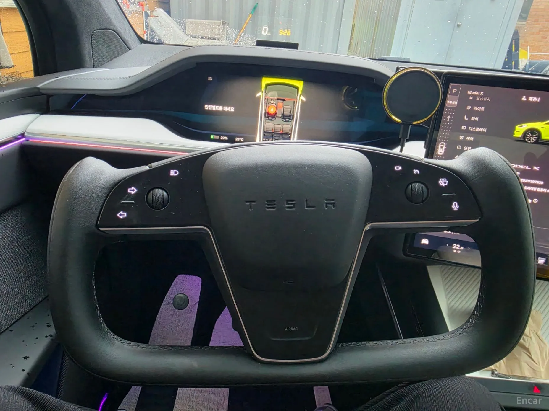 Tesla Model X превью 5