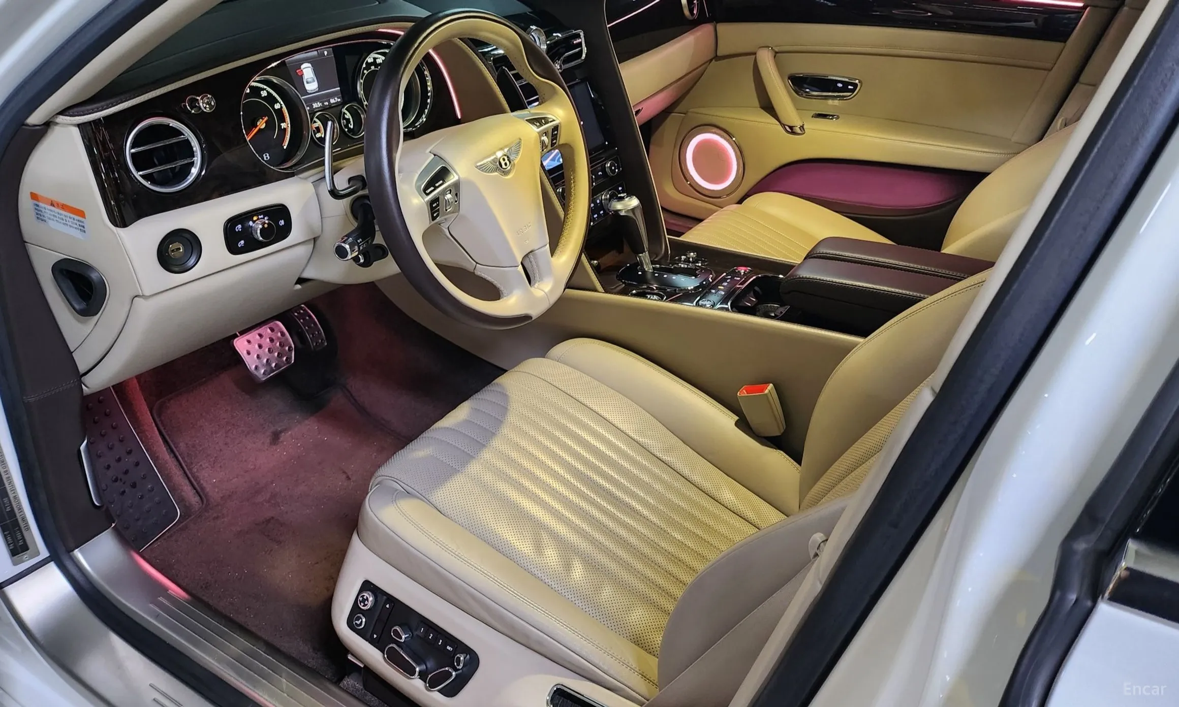 Bentley Flying Spur 2nd Generation превью 10