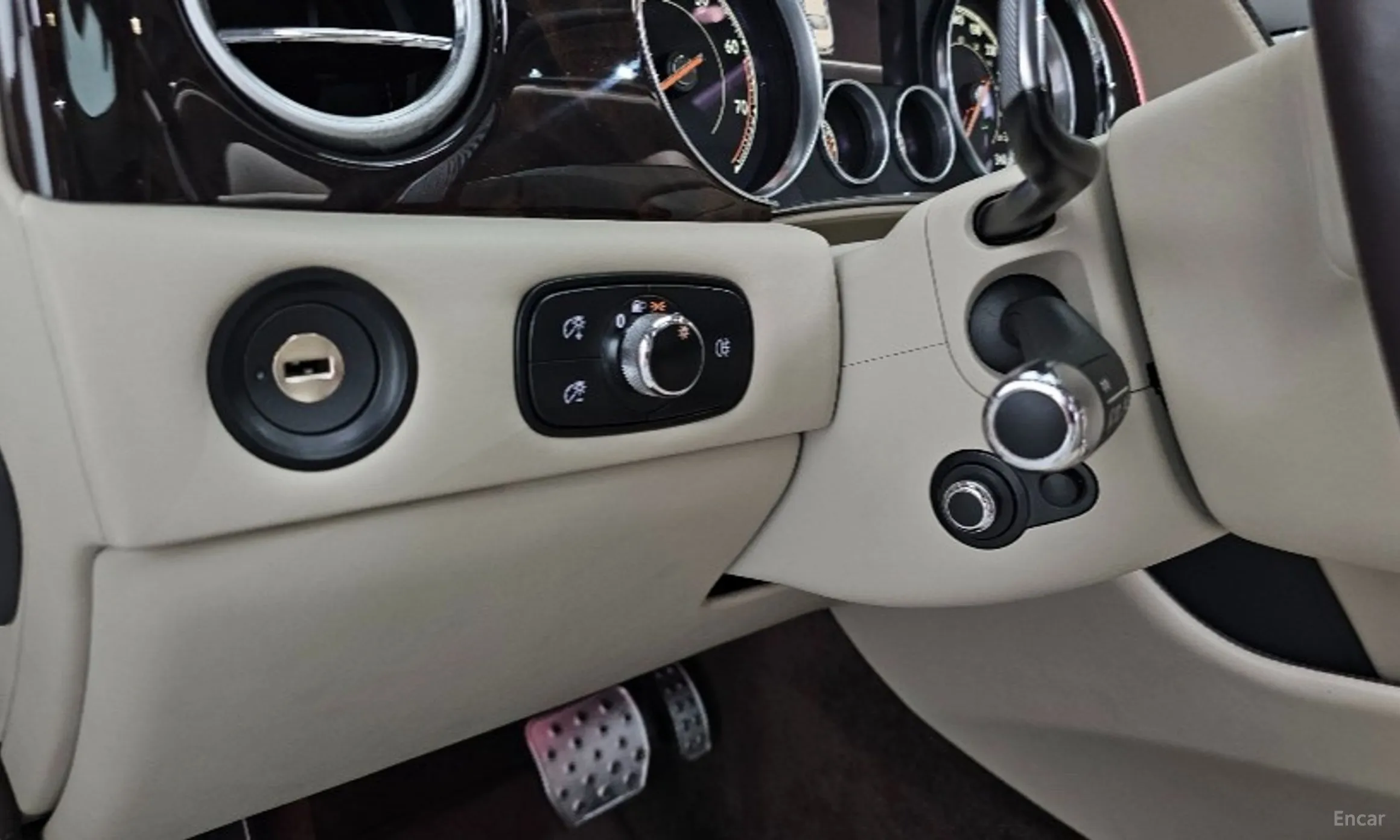 Bentley Flying Spur 2nd Generation превью 18