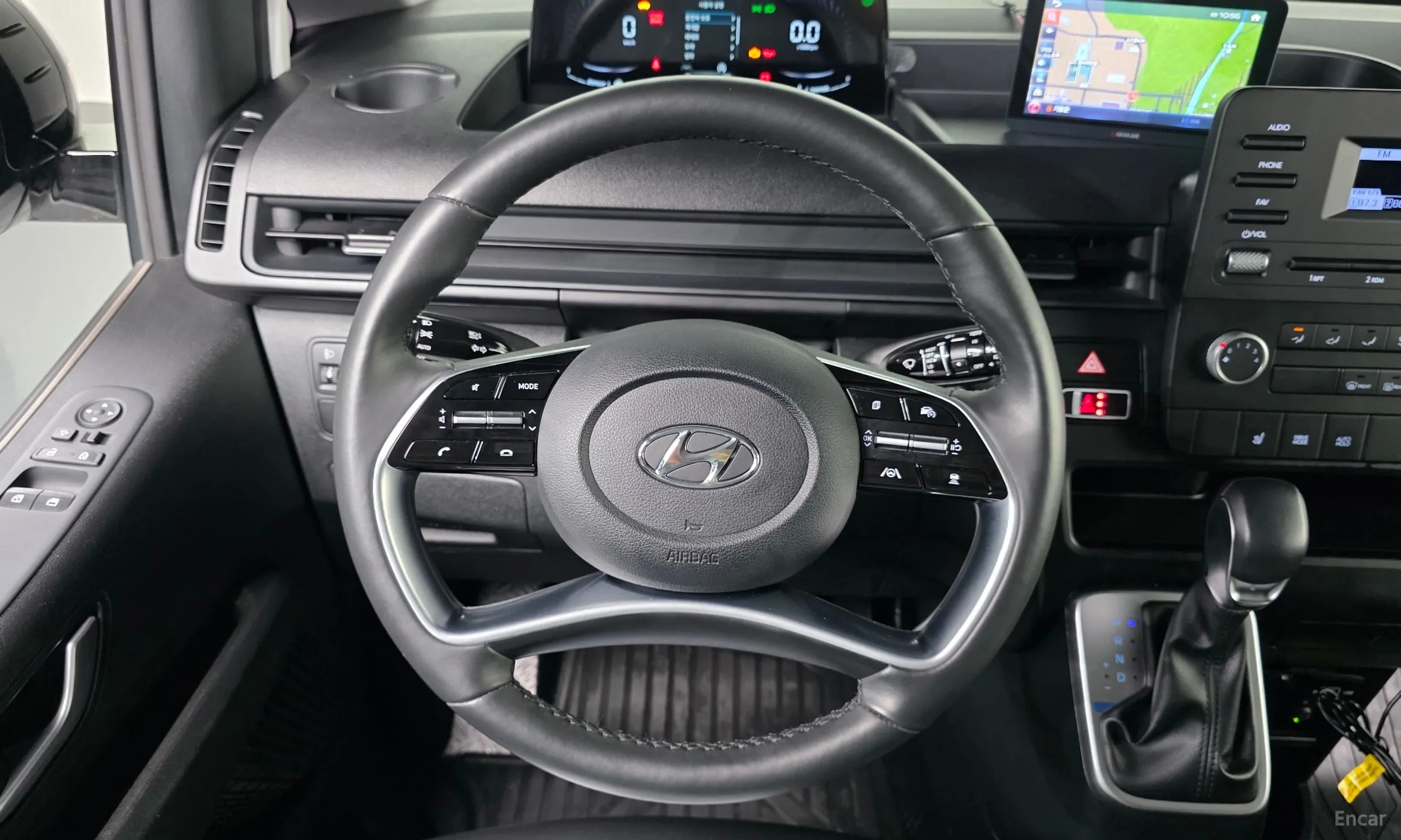 Hyundai Staria превью 12
