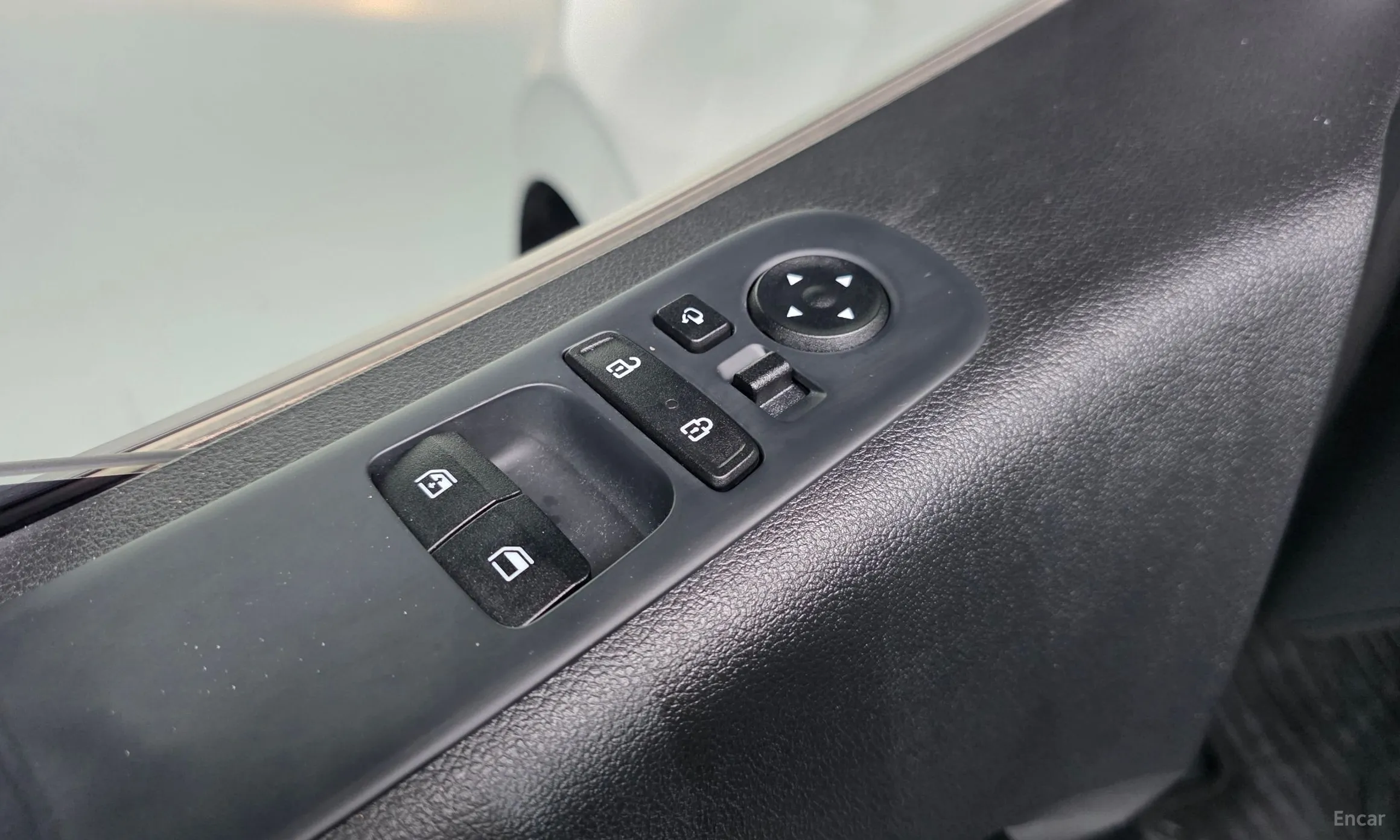 Hyundai Staria превью 18
