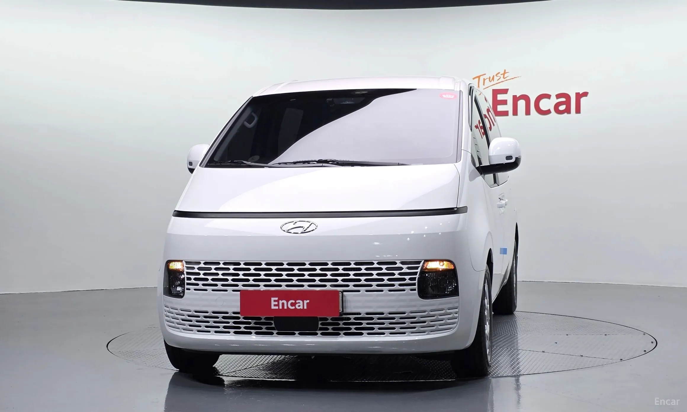 Hyundai Staria превью 3