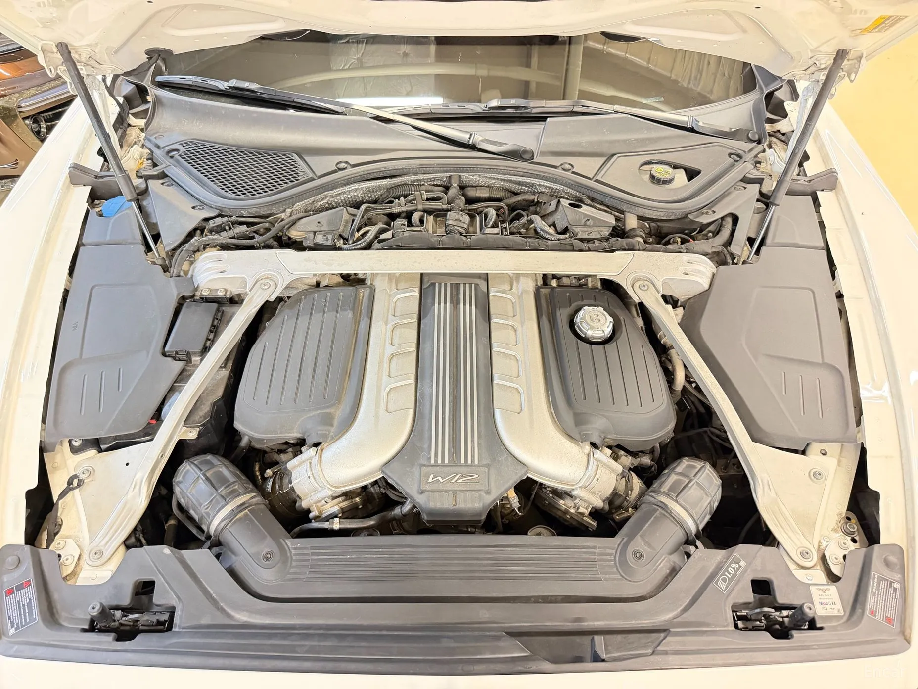 Bentley Flying Spur 3rd Generation превью 6