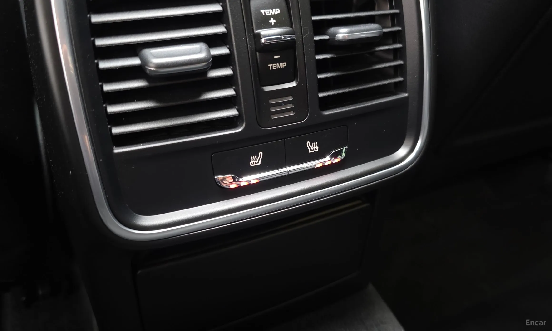 Porsche Macan превью 18