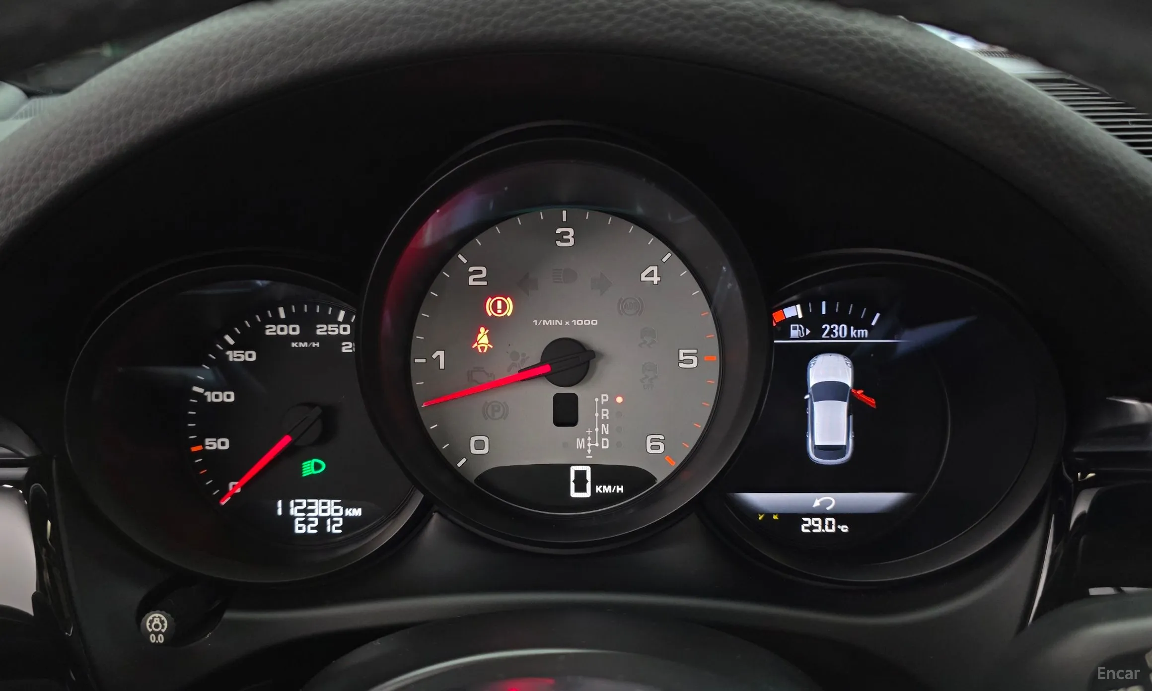 Porsche Macan превью 8