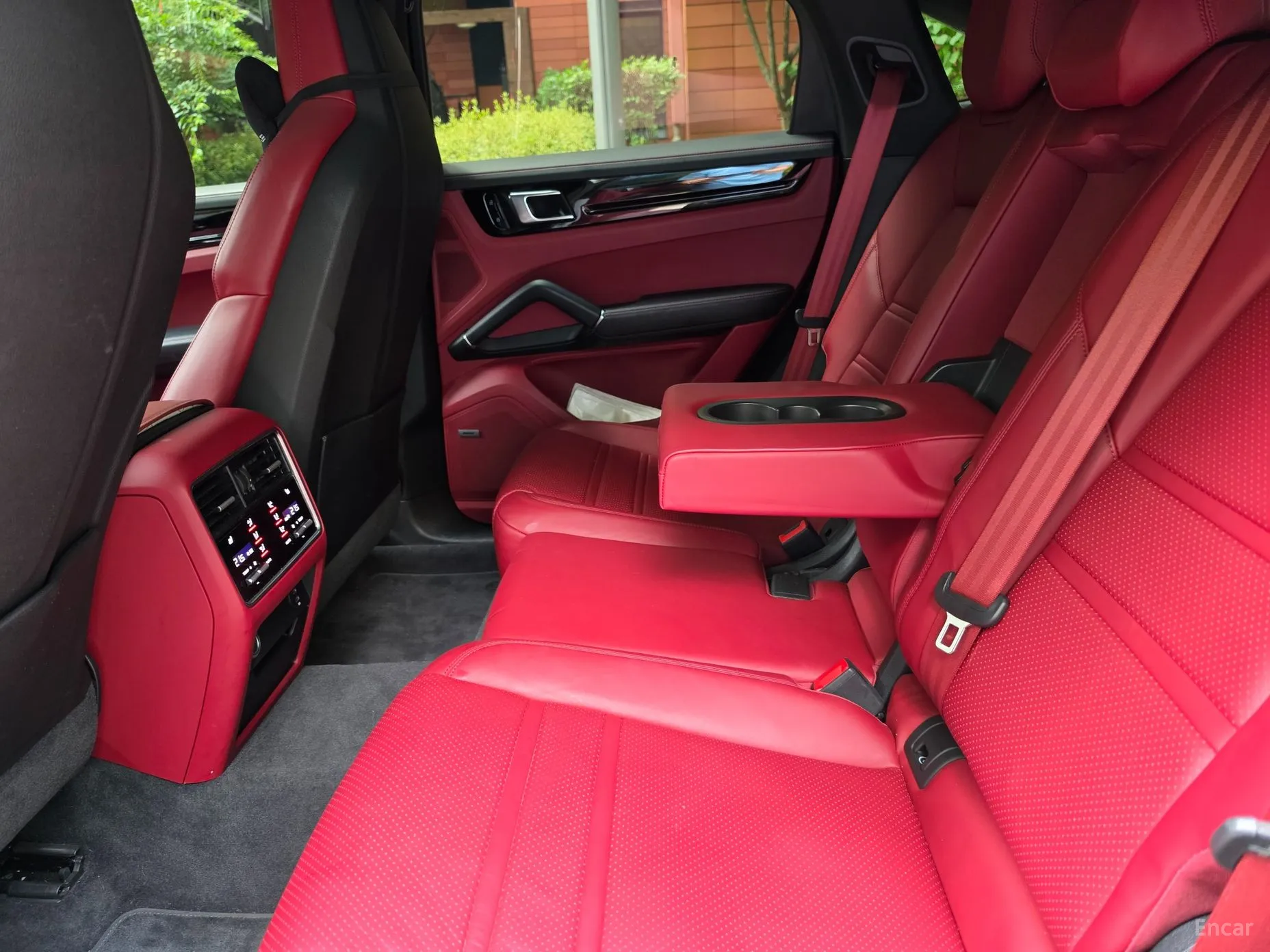 Porsche Cayenne (PO536) превью 19