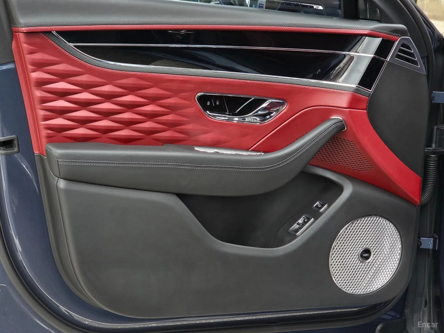 Bentley Flying Spur 3rd Generation превью 14