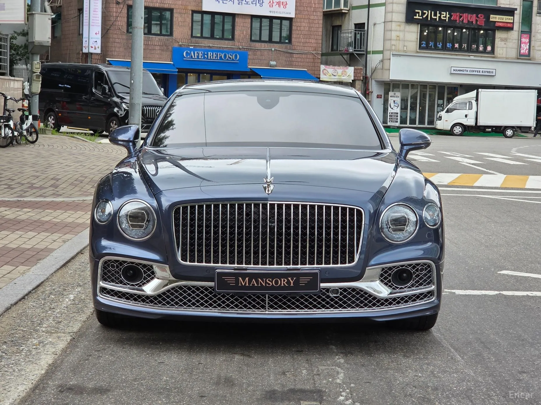 Bentley Flying Spur 3rd Generation превью 3