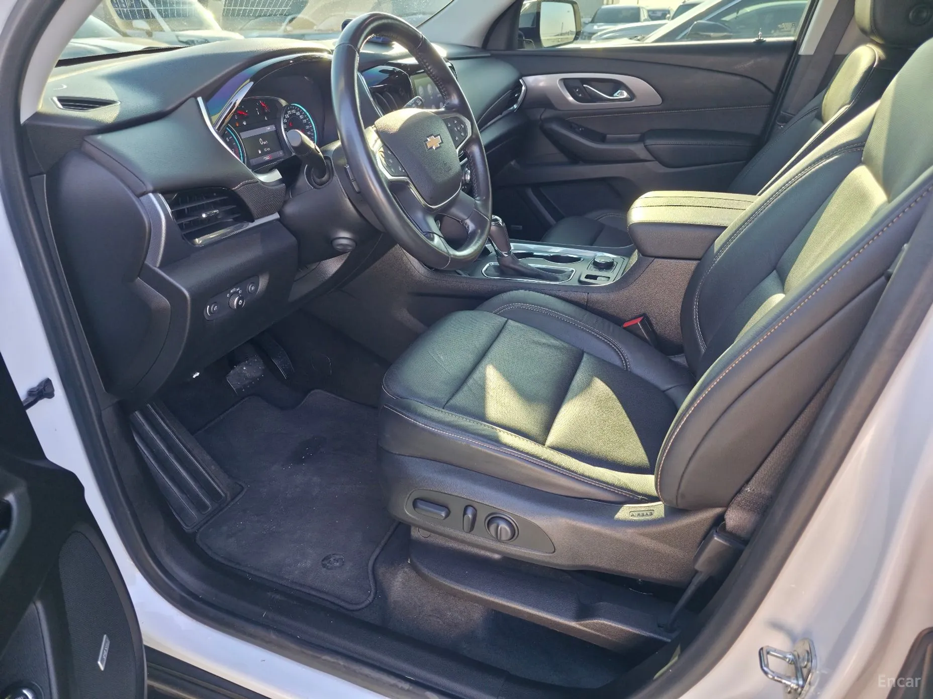 Chevrolet (GM Daewoo) Traverse превью 16