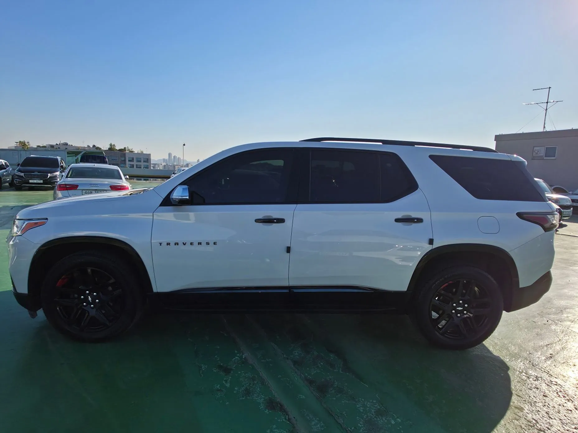 Chevrolet (GM Daewoo) Traverse превью 4