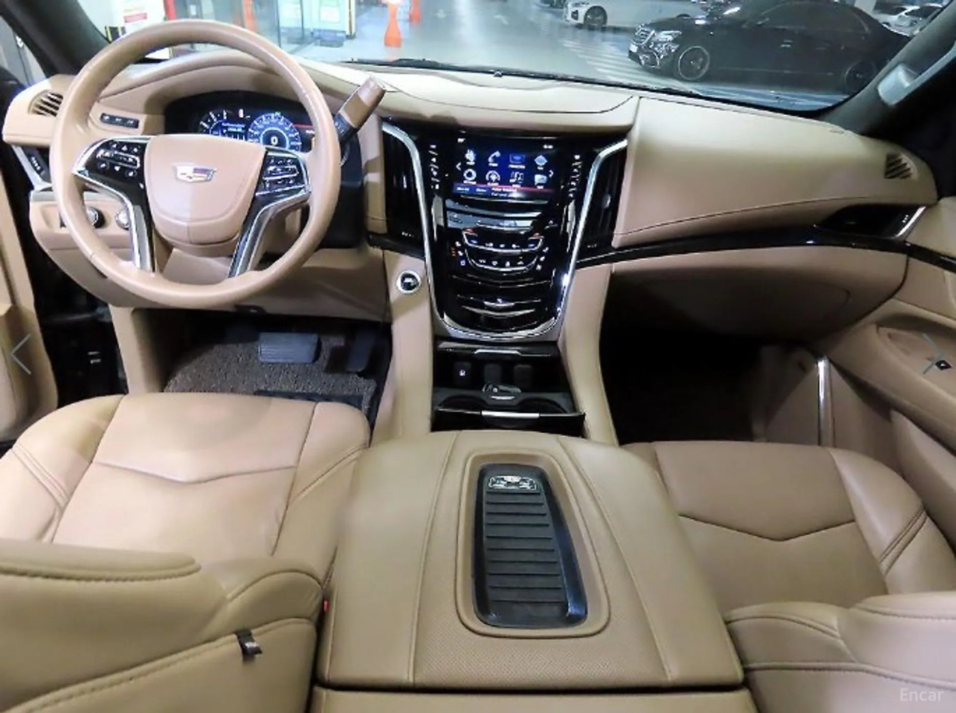 Cadillac Escalade превью 11