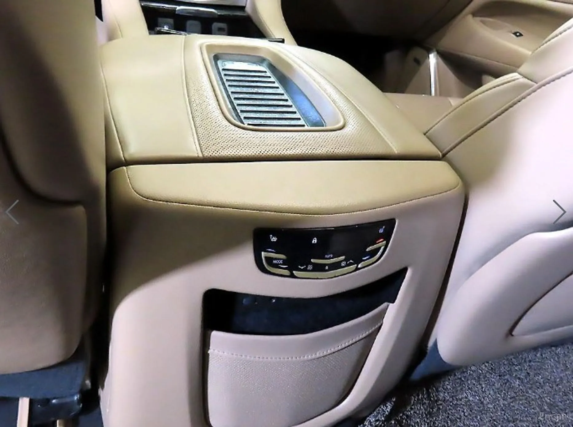 Cadillac Escalade превью 14