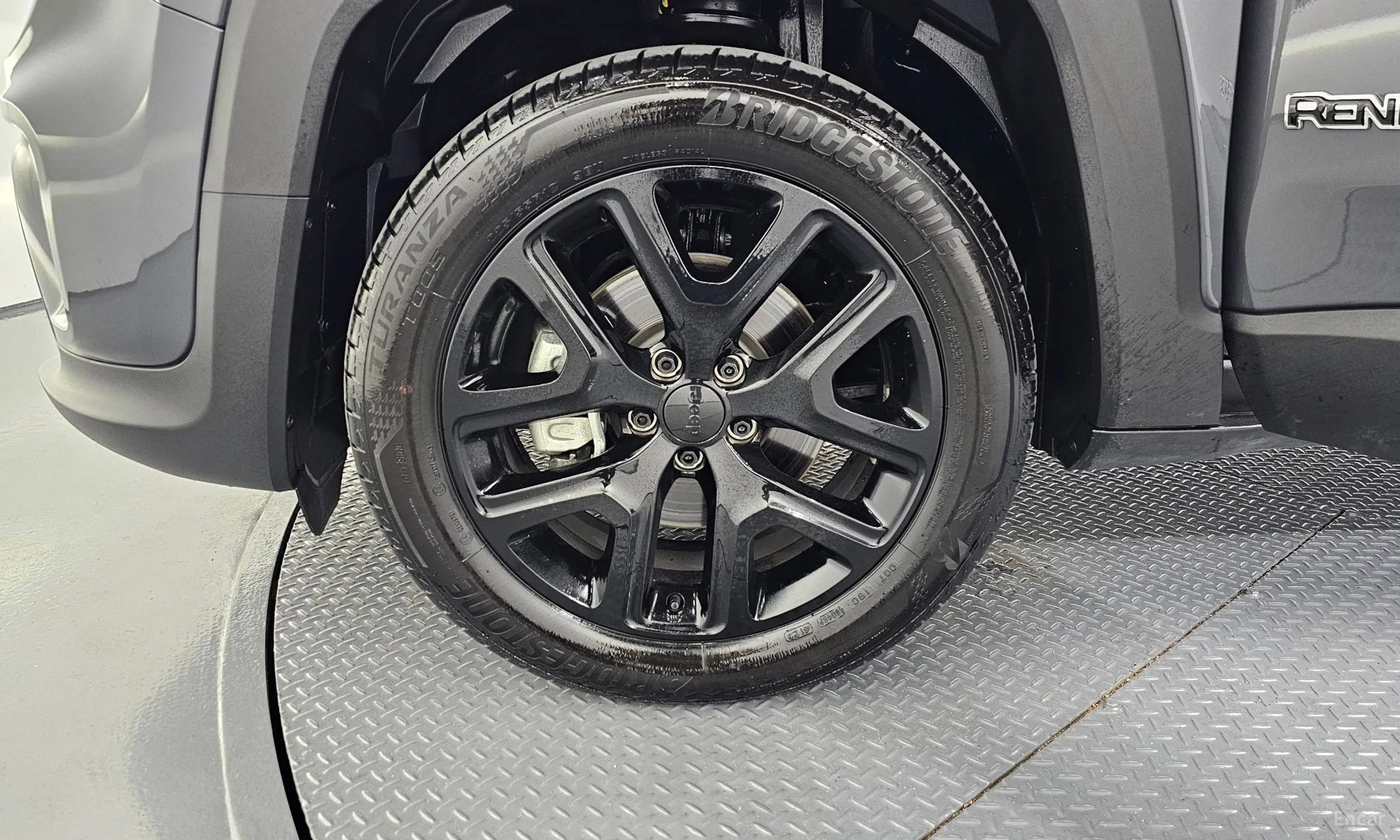 Jeep Renegade превью 5