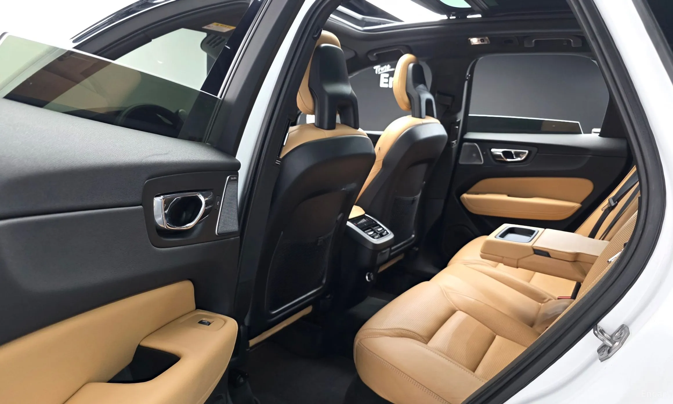 Volvo XC60 Gen 2 превью 11