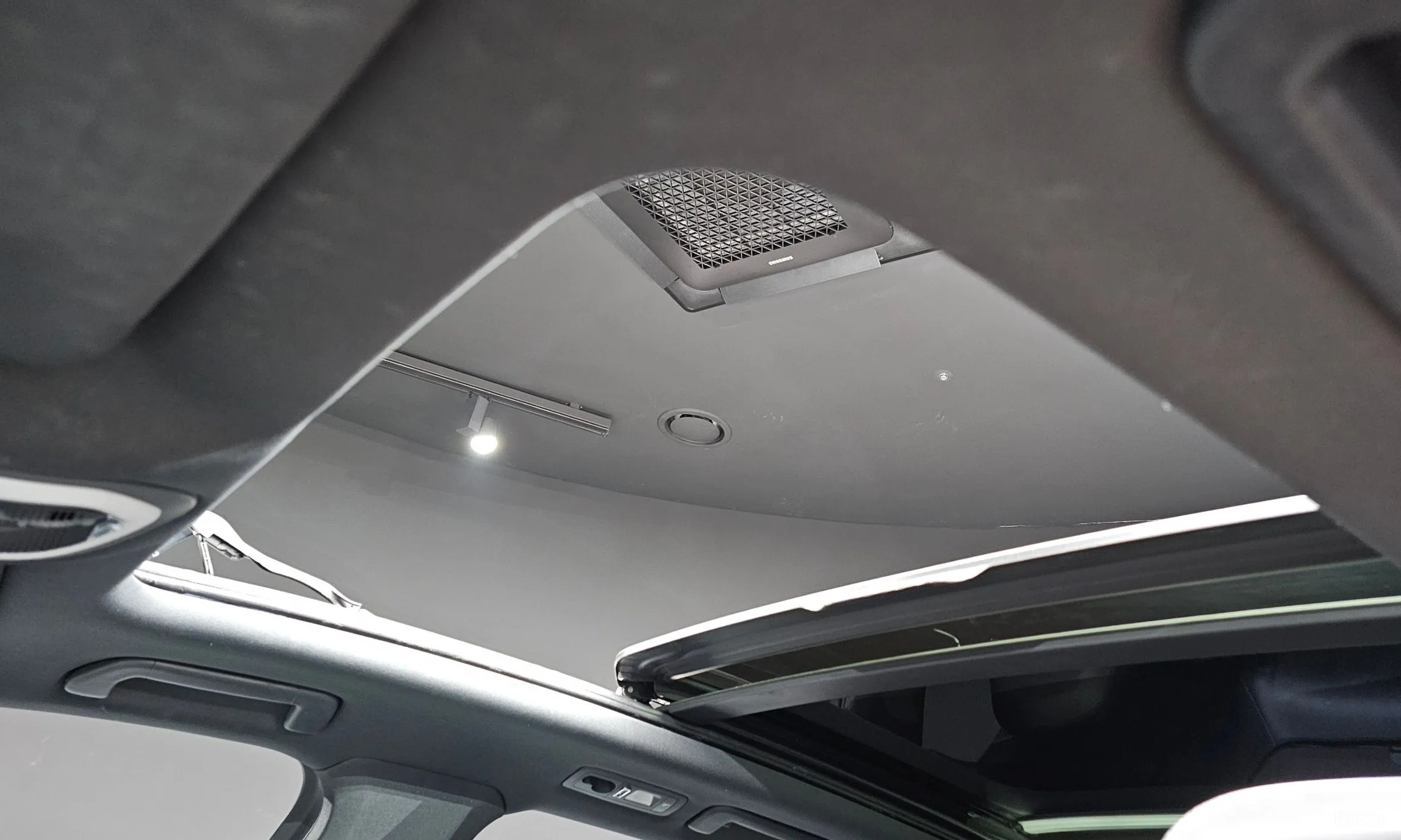 Porsche New Cayenne превью 19