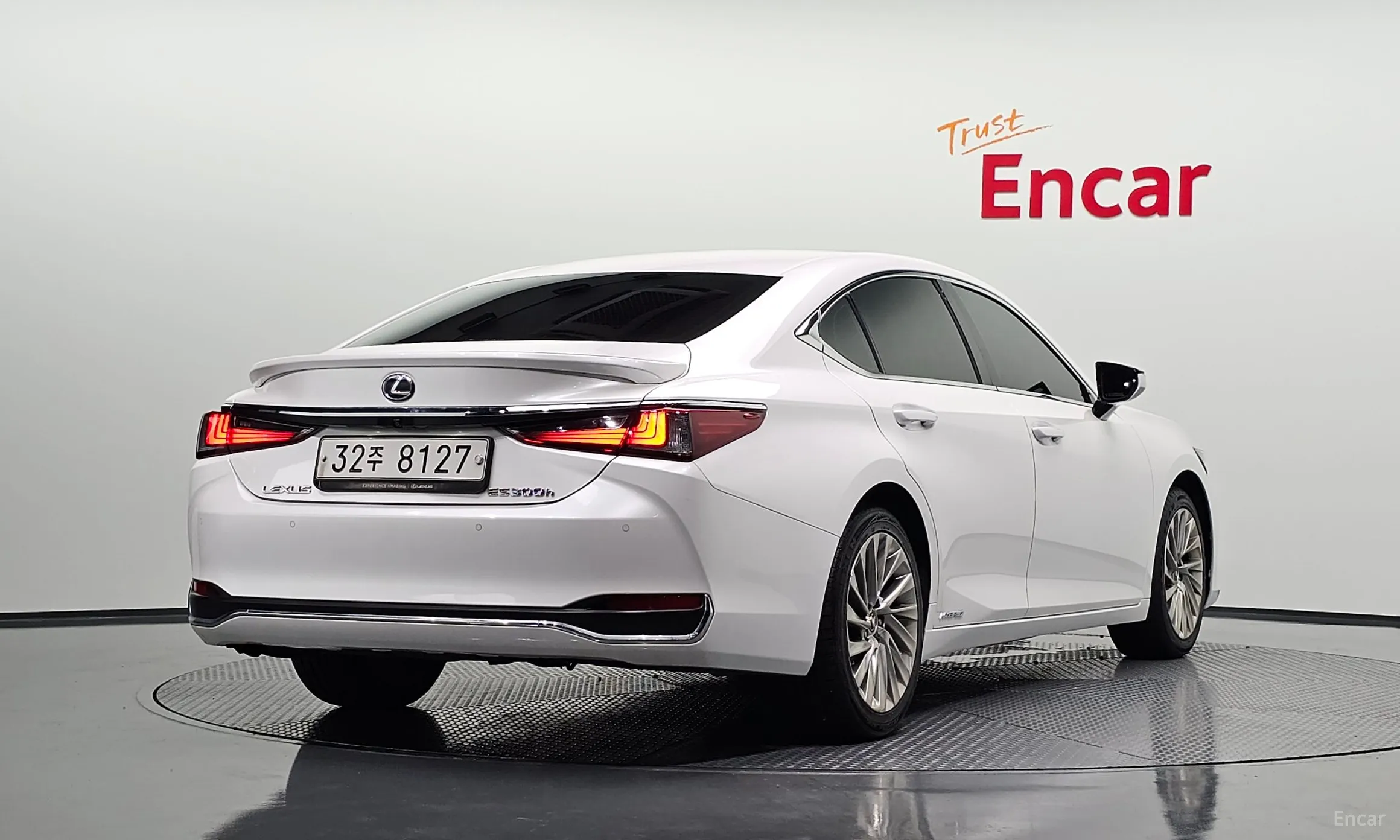 Lexus ES300h 7th Generation