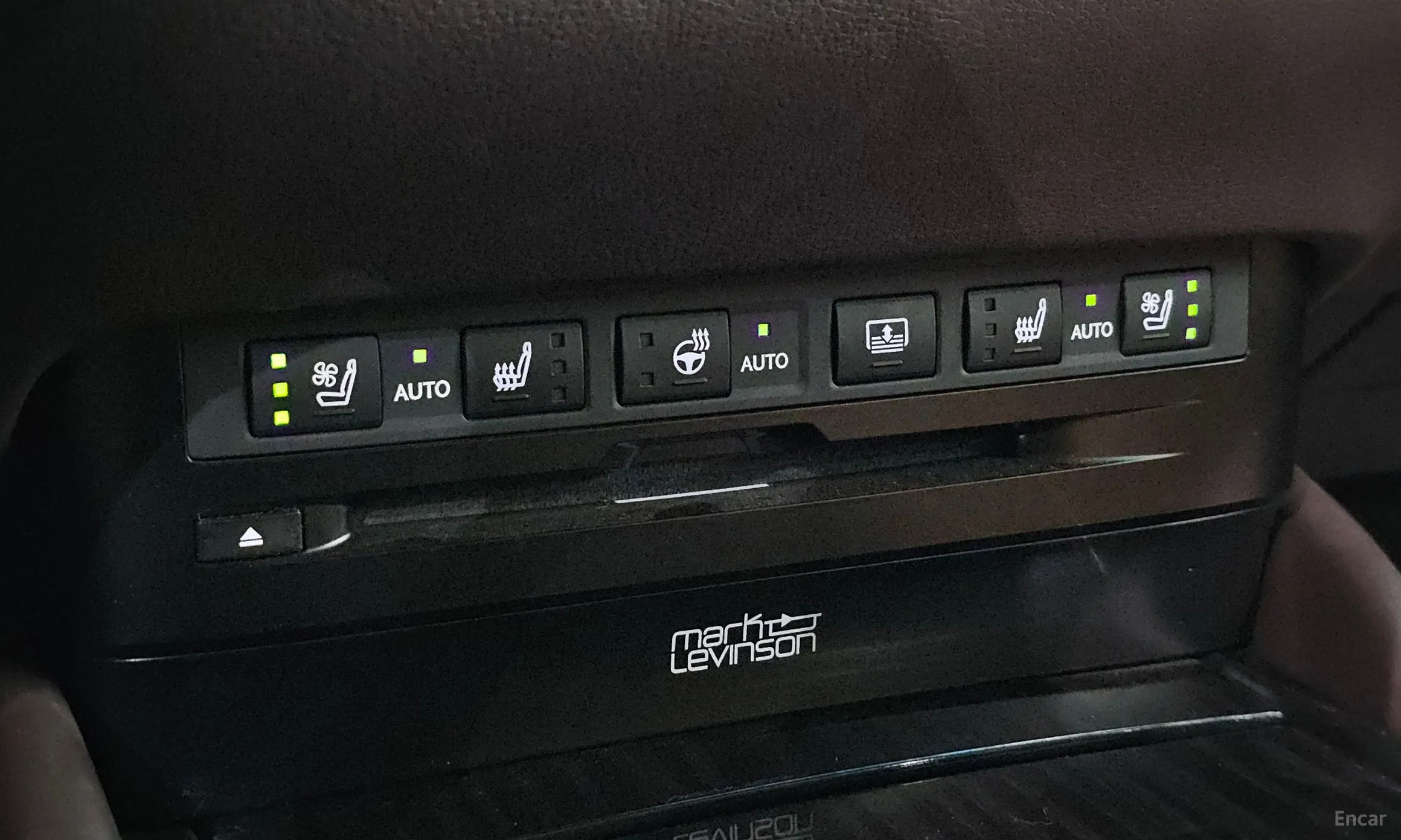 Lexus ES300h 7th Generation превью 18