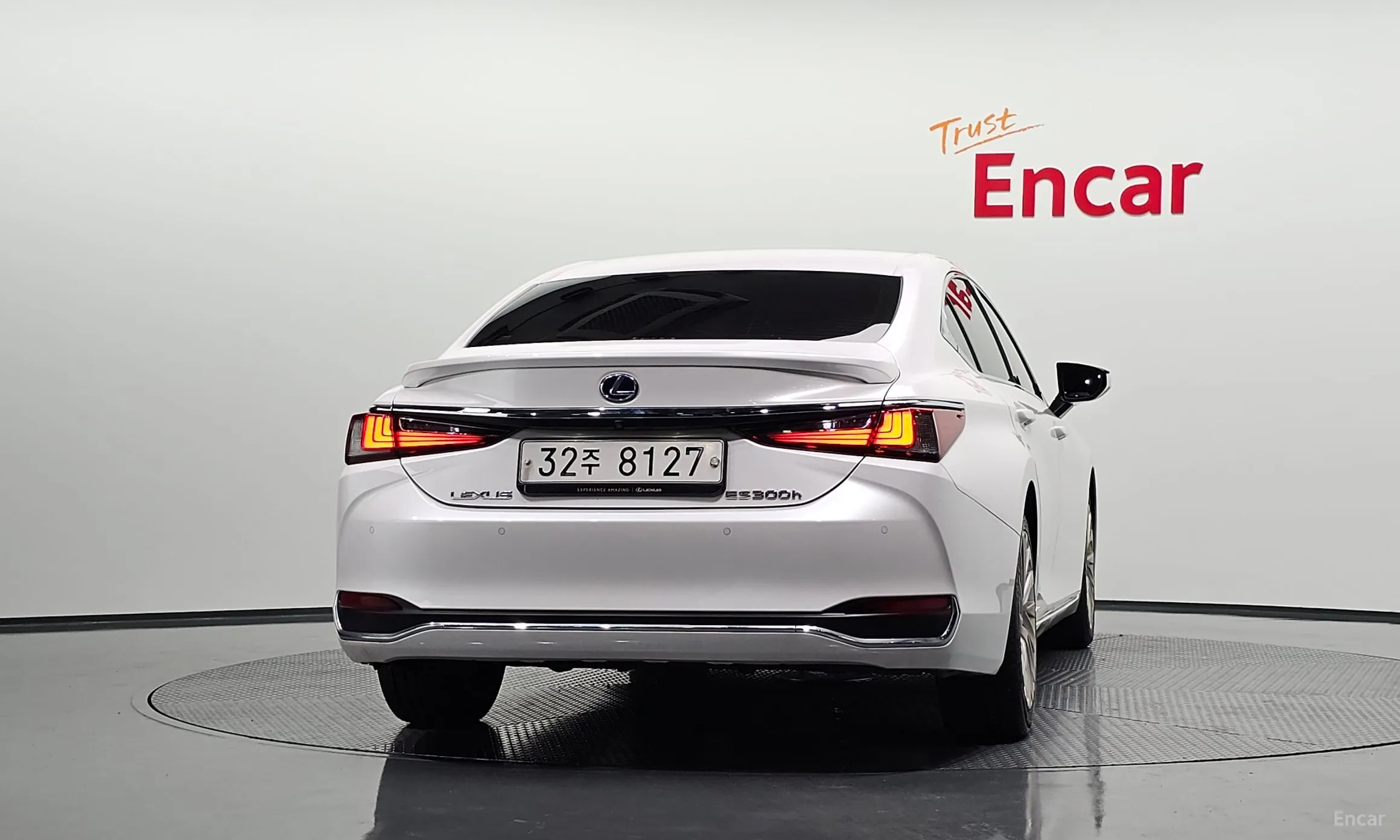 Lexus ES300h 7th Generation превью 4