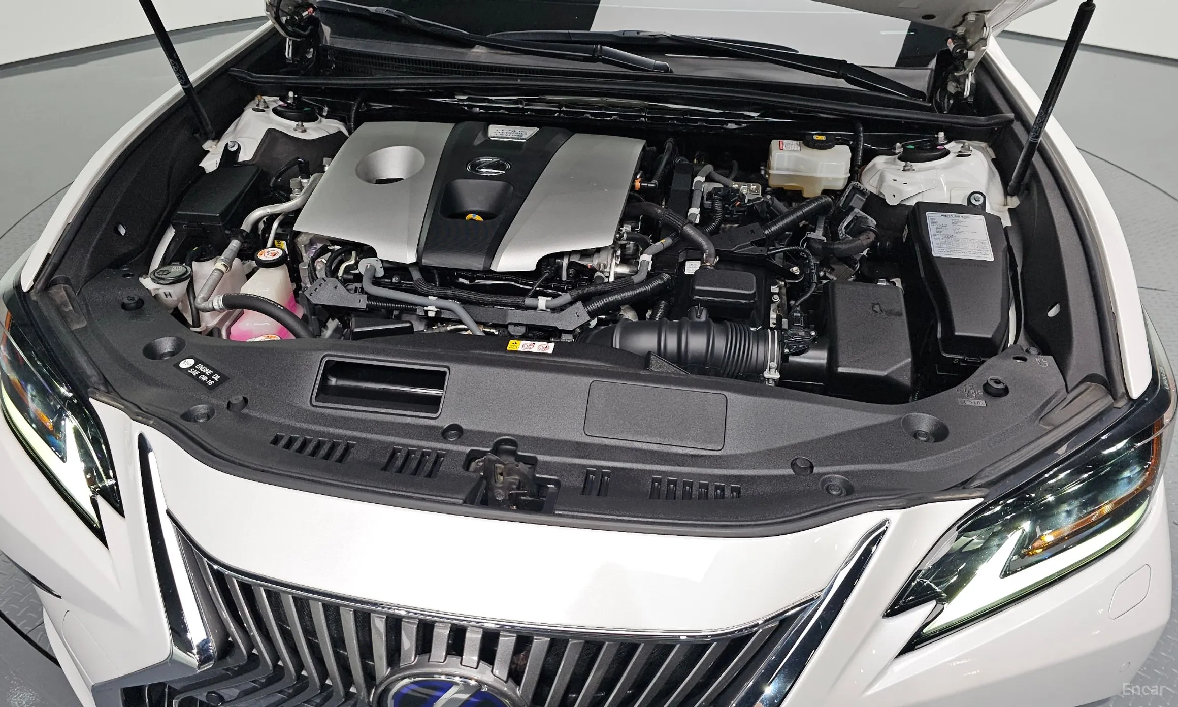 Lexus ES300h 7th Generation превью 6